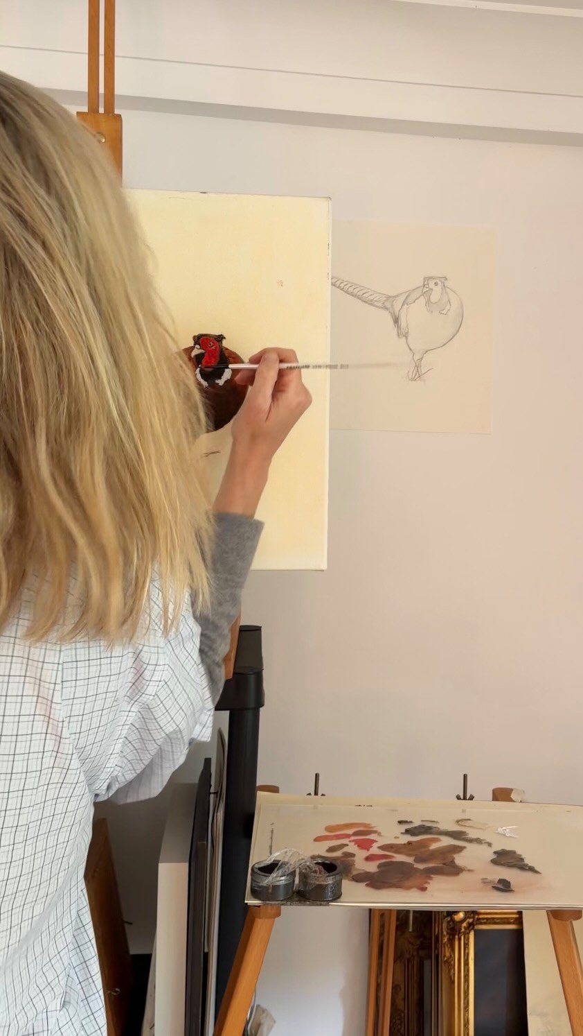 More wildlife love with this series that I’m creating with oil paints and techniques I learnt at the Art Academy. I’ll be sharing some process videos soon. Loving looking at these beautiful wild animals and so grateful to have them in my backyard 🥰 #wildlifeart #pheasant #oilpainting #wildlifelove #artiststudio