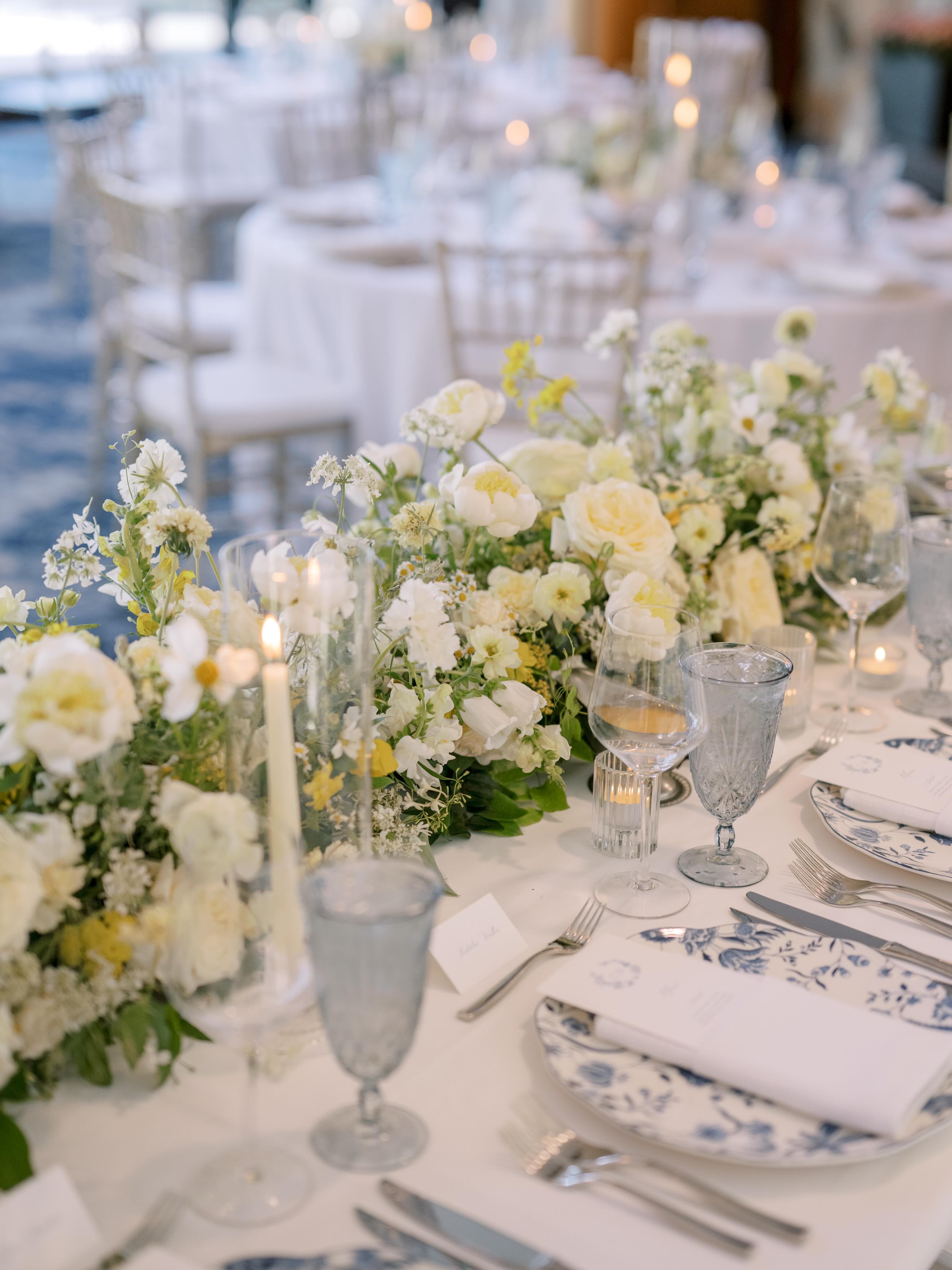 Dreaming dreaming ✨🧈🌱🦋
Photography @ashleebrookephoto
Videography @kalefitchfilms
Planner @normanweddings
MUA @lesleylind
Bride @clairesvoboda_
Photo Booth @snap.pop.party
Floral @delaflor.studioco
Local flowers from @utahflowermarket and @picklinq
Wedding florist | Wedding Inspiration| Utah wedding | Floral Inspiration | Tablescape | Florist | Wedding theme | Wedding ideas | 2027 wedding | 2027 bride | Utah wedding florist