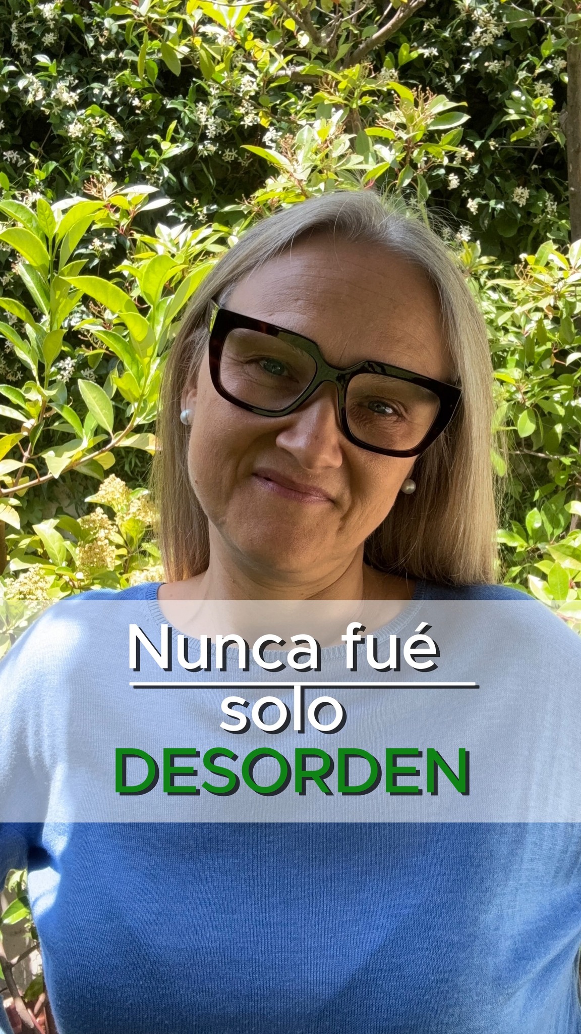 Si lo has intentado todo para ordenar tu casa y siempre vuelves al mismo punto… espera. Puede que no sea por ti.
Cajas. Métodos. Vídeos. Fines de semana enteros de “ahora sí”. Y a las pocas semanas, otra vez igual.
Después de tantas veces, es normal que hayas empezado a pensar que el problema, en el fondo, eres tú. Pero escúchame: que hayas vuelto al mismo punto tantas veces no prueba que no puedas. Prueba que todo lo que has probado toca sólo la superficie.
Estás resolviendo sólo con orden algo que nunca fue solo orden.
No fallas tú. Falla el enfoque.
He preparado un test con el que podrás entender qué está pasando de verdad en tu caso.
Si sientes que ya ha llegado el momento de dejar de pelearte con tu casa y volver a respirar, comenta la palabra RESPIRAR y te hago llegar el enlace del test.
#tresinteriores #LibérateDelDesorden #DesapegoConsciente #SoltarParaCrecer #AdiósAcumulación #VivirSinDesorden #PsicologíaDelOrden #CreenciasQueAtrasan #CambioDeMirada #BloqueosYDesorden #MenteOrdenadaVidaOrdenada #OrdenYBienestar #MujeresQueTransforman #ReinventaTuVida #AdiósAcumulación #ViviendoLigera #CrecimientoPersonalMujer