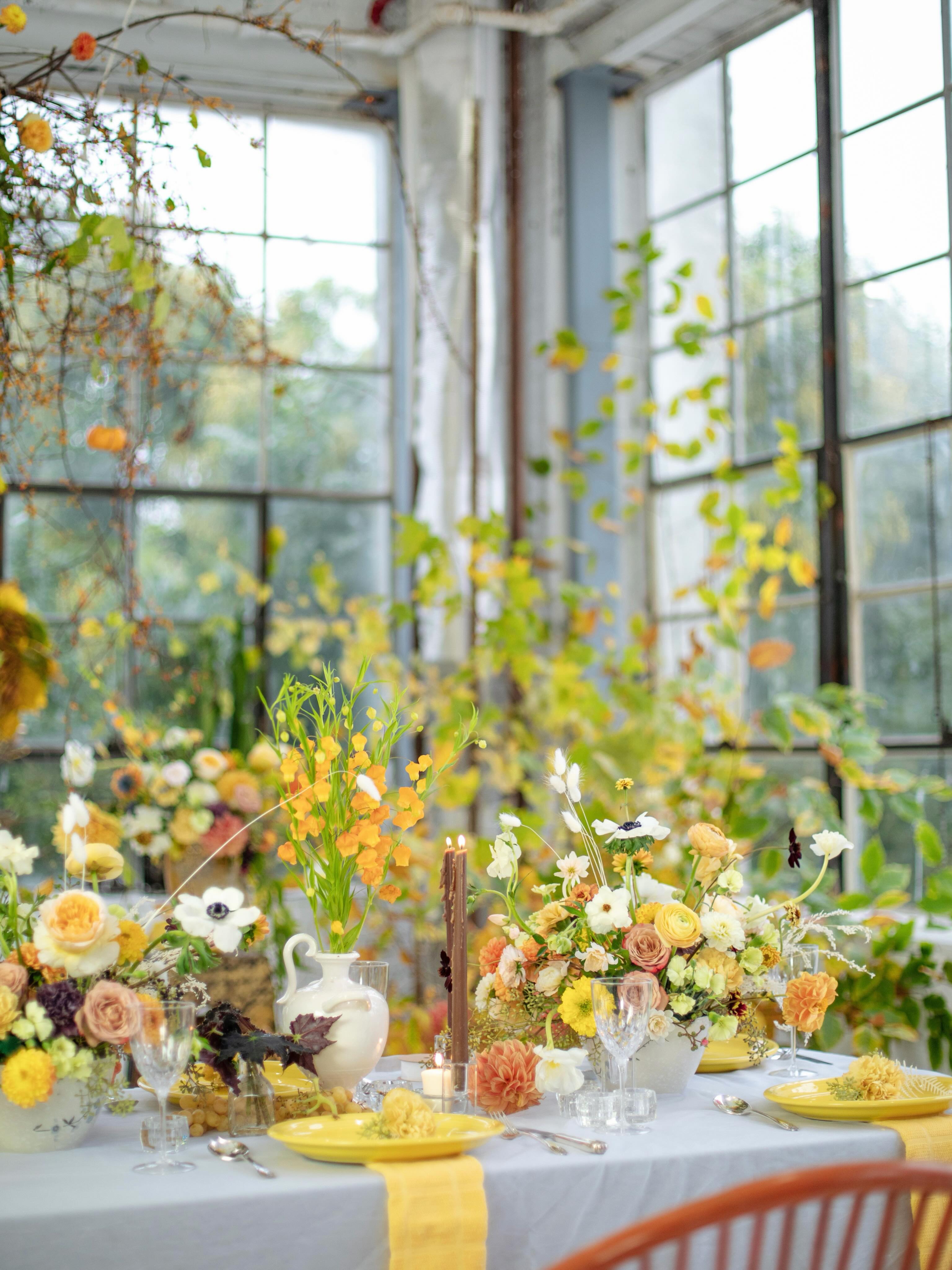 Set the table. Bring the flowers. Let the season do the rest.
Florist: Bruce | Planner & Photos: Neo
Here are the Instagram hashtags for this autumn gathering / space floral installation post:
—
#floraland #floralandnewyork #floralandweddings #nycflorist #newyorkflorist
