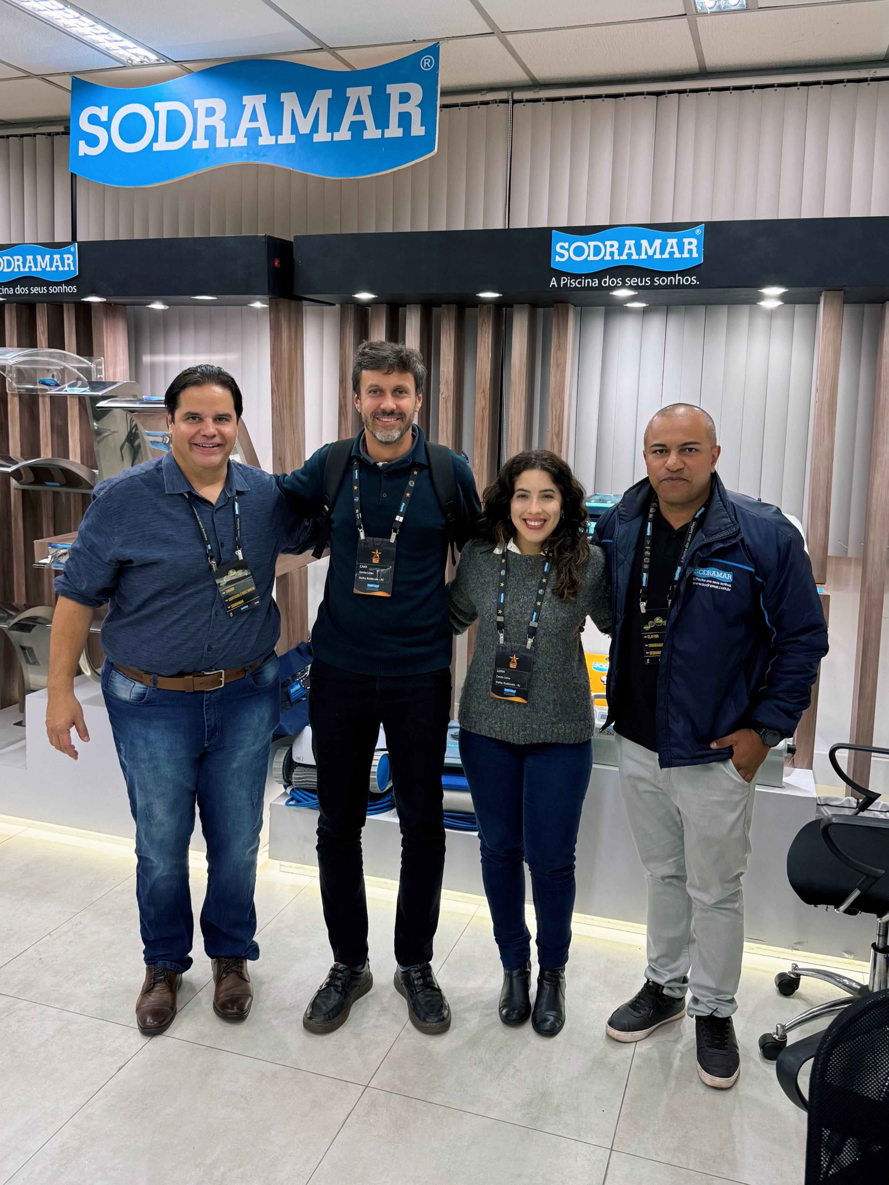 A semana passada foi de imersão total e muito aprendizado na @sodramar_oficial , em Diadema/SP! 🚀
Participamos de um treinamento intensivo que conectou exatamente o que acreditamos aqui na Costa Lima: o rigor técnico e a inovação no atendimento.
Pela manhã, mergulhamos no universo das Saunas Comerciais e Geradores de Cloro, reforçando nossa expertise técnica para entregar o melhor em engenharia de lazer. À tarde, o foco mudou para o Marketing Digital, trazendo novos insights para comunicarmos com ainda mais clareza e eficiência.
E para fechar com chave de ouro: tivemos quiz nos dois períodos e a Costa Lima garantiu o primeiro lugar em ambos! 🏆 Nosso diretor Caio e nossa analista de marketing Luna mostraram que, seja na técnica ou na estratégia, estamos sempre afiados.
Saímos de lá com a bagagem cheia de novas ideias e prontos para aplicar cada detalhe nos nossos projetos.
Arraste para o lado e confira um pouco de como foi esse dia dinâmico e produtivo! ➡️
#CostaLima #EngenhariaDeLazer #Sodramar #Inovação #Piscinas