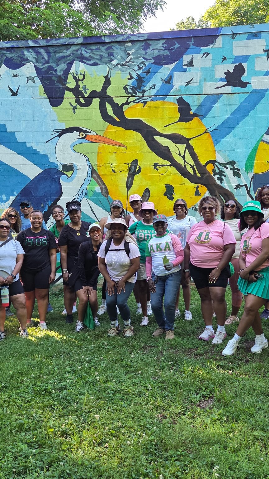 We are WALKING ON SUNSHINE โ๏ธ AND SISTERHOOD! ๐๐
๐ถ๐ฝโโ๏ธWalking is amazing way to stay active and fit. Walking together helps us take care of our hearts physically and emotionally. Thank you to Ivies on the Trail Sister Circle and Our Seniors committee for hosting this morning walk for our community. Great way to start off the weekend. See you next time! #AKA1908 #RXO1988 #narfirst #walking