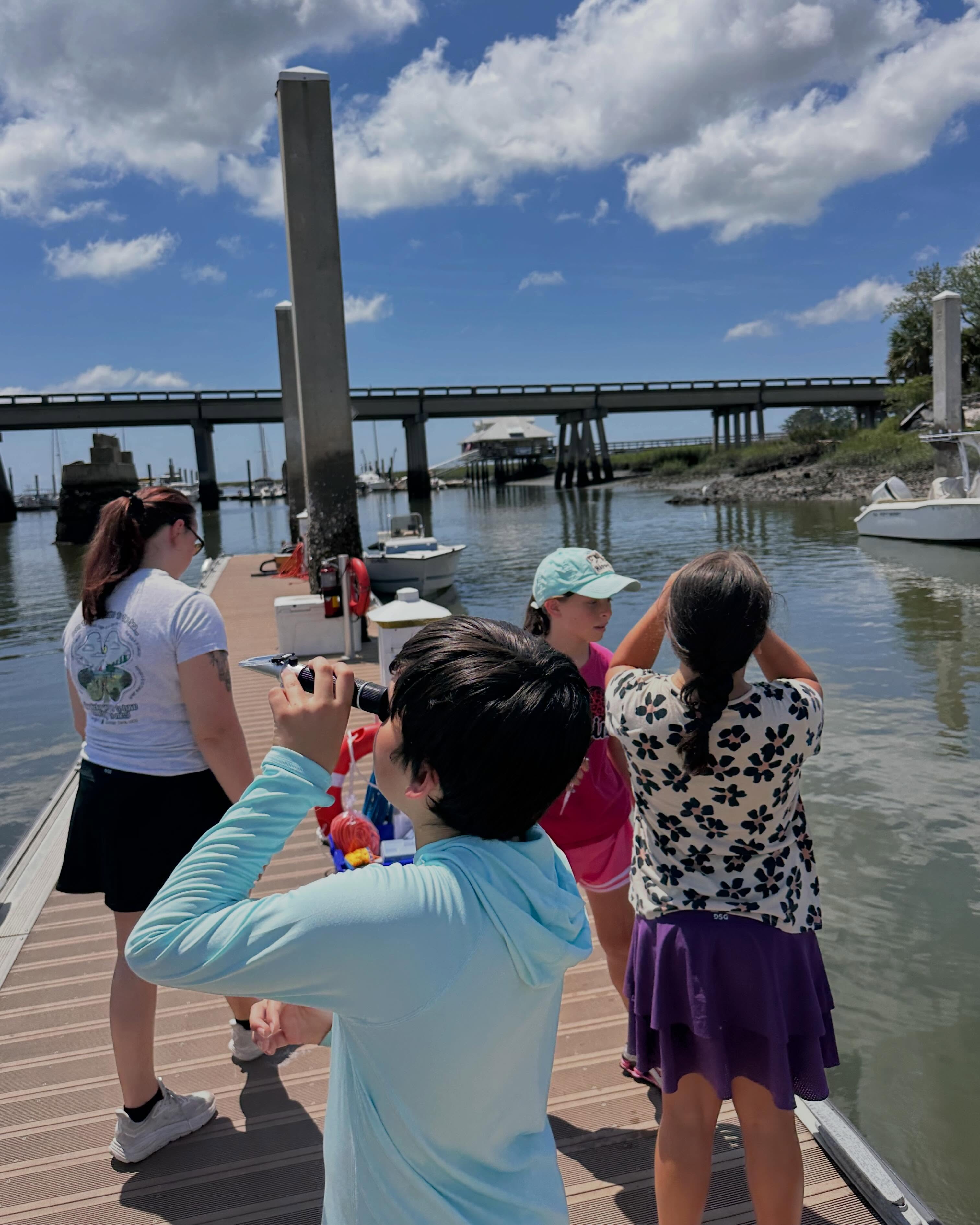 This is what environmental education is all about!🦪🔎🌱Learning, observing, and exploring the vital role oysters play in our coastal landscapes while inspiring the next generation to value the place they call home. What a wonderful way to celebrate World Saltmarsh Day! Thank you to the Bryan County 4H group for joining us today! 🍀
As always, thank you @savannah_boathouse for letting the marina be a learning lab!
