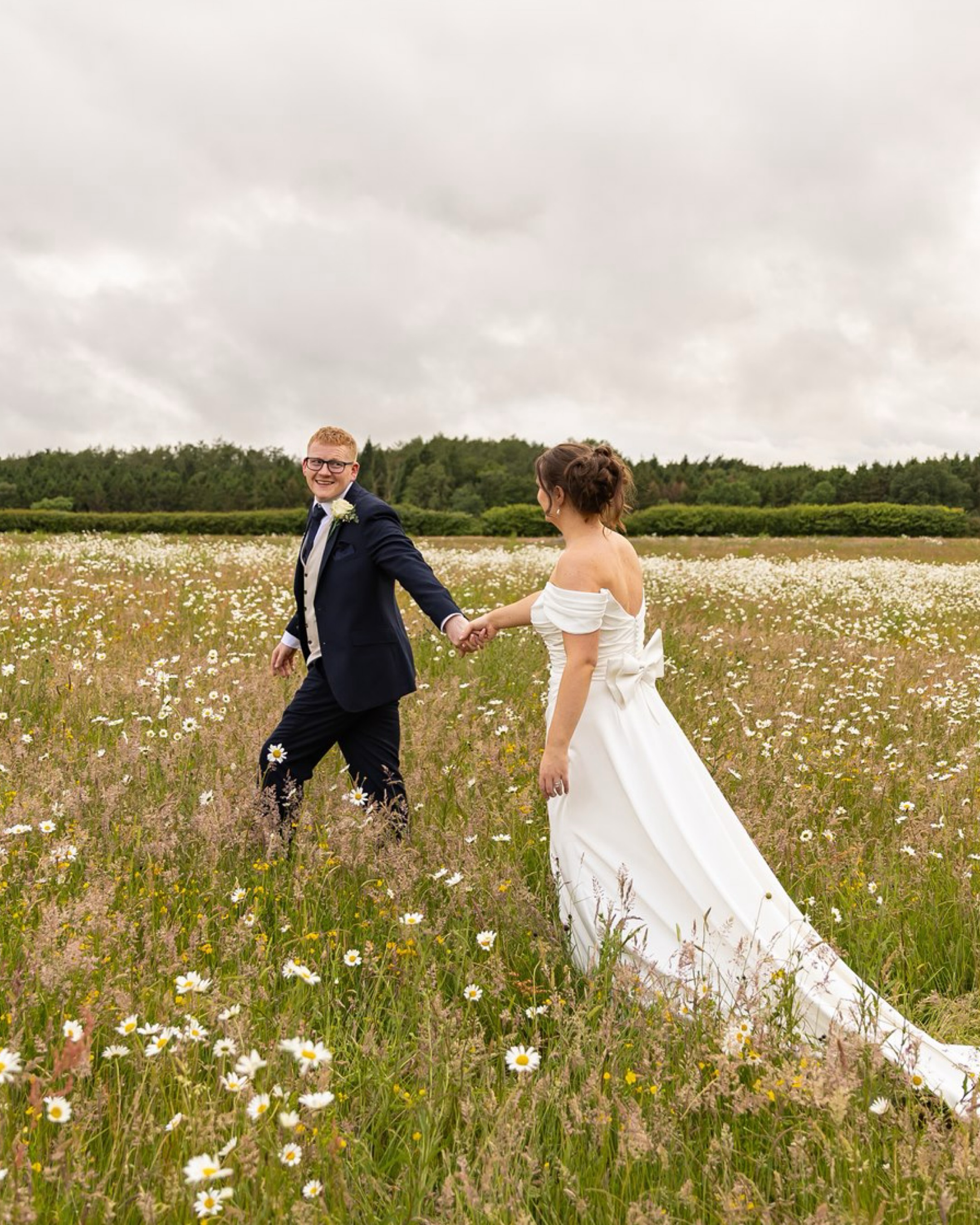 J&S ♥︎
Such an amazing day with this lovely couple at the gorgeous Wethele Manor. The forecast had predicted rain all day, but in all my years of photographing weddings, I’ve never had a day where it’s rained non stop… and thankfully Saturday didn’t break that streak!
J&S completely embraced the weather and didn’t mind getting a little damp in the gorgeous daisy field. Although it was actually me that got soaked, and not with rain, but fizz 🍾 🤣 Completely worth it for the photos though!
Huge thank you to Esme for second shooting and it was great to work alongside David on video again!
Photographer: @amybennettphotography_
Second photographer: @esmefletcherphotography
Videographer: @david_grange_weddings
Venue: @wethelemanorweddings
MUA: @gemma.mua
Hair: @chloeparasmomakeup
Dress: @shakespeare_in_love_boutique
Suit: @officialskopes
Flowers: Yvonne Edkins
Cake: @helens_cakery_
Caterers: @sevenmilecande
DJ: @roblawesentertainments
String Quartet: @capriccioquartet
#wethelemanor #wethelemanorwedding #wethelemanorweddingphotographer #warwickshireweddingphotographer #warwickshirewedding