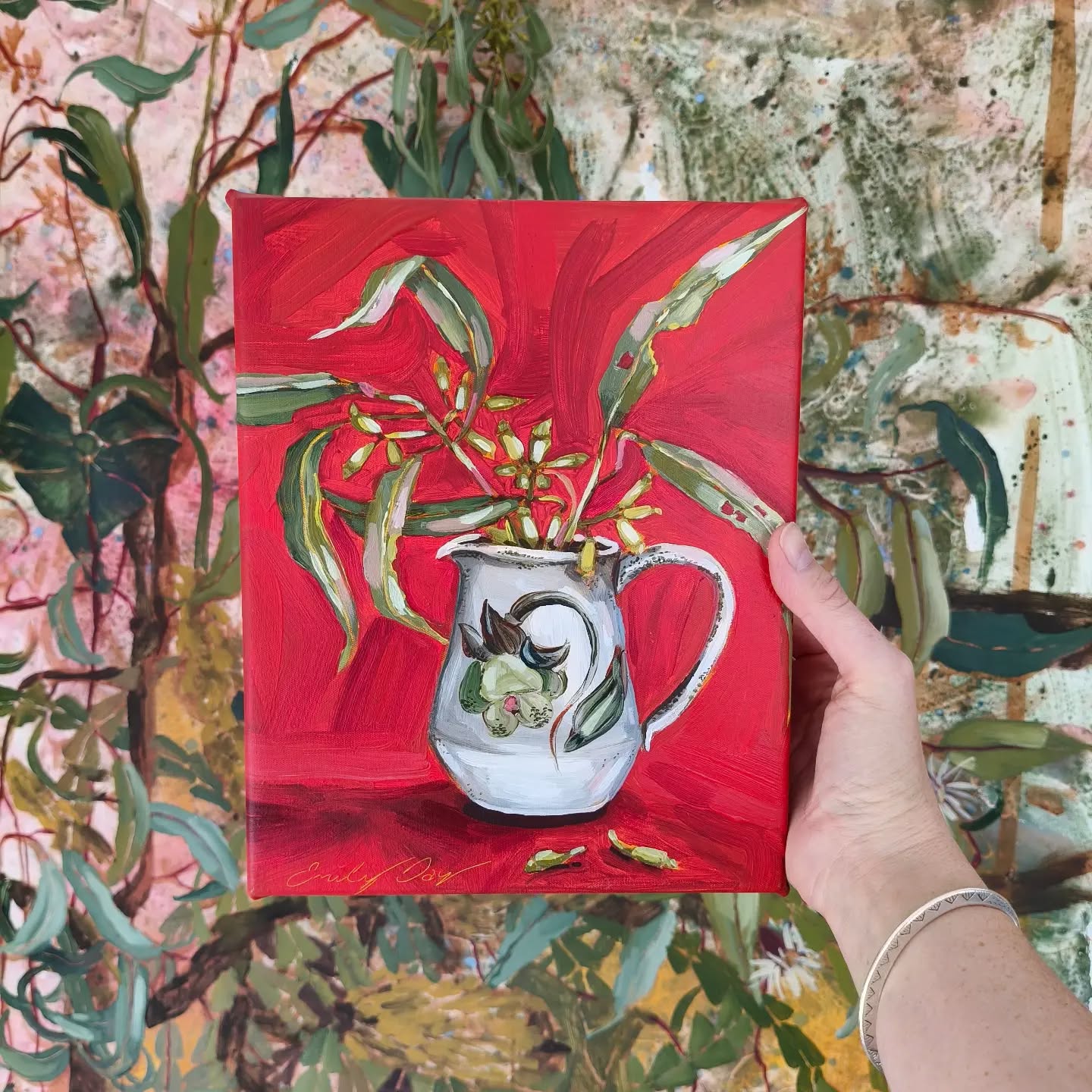 Sunday still life ✨ /sold!/
If it takes your fancy - you can comment 'sold' or send me a message!
For years I've wanted to paint a still life with a red background. It's SO outside my usual background choice, that I've been too scared to commit it to a big piece, so this little canvas was the perfect test.
Would I try this on a bigger painting - I'm not sure? But I've been loving introducing more red florals into my work lately so the colour has been on my mind. (It has also been my no. 1 favourite lipstick shade since I was 20). It's always good to experiment, and that's exactly what this weekly series is about!
"ROUGE"
20x25cm acrylic on 3cm deep stretched canvas
$230 including delivery around Aus.
Certificate of Authenticity included. The painting will arrive unframed with a rear wire, ready to hang in your home.
Additional custom quotes for framing and/ or international postage can be enquired.
---
About the series: Sunday still life is my weekly Instagram release of original art, at 7.30pm AEST (Brisbane time) of things I've been working on in the studio that week. You can check out my website for any available works from past weeks.
Thank you for your support 💛