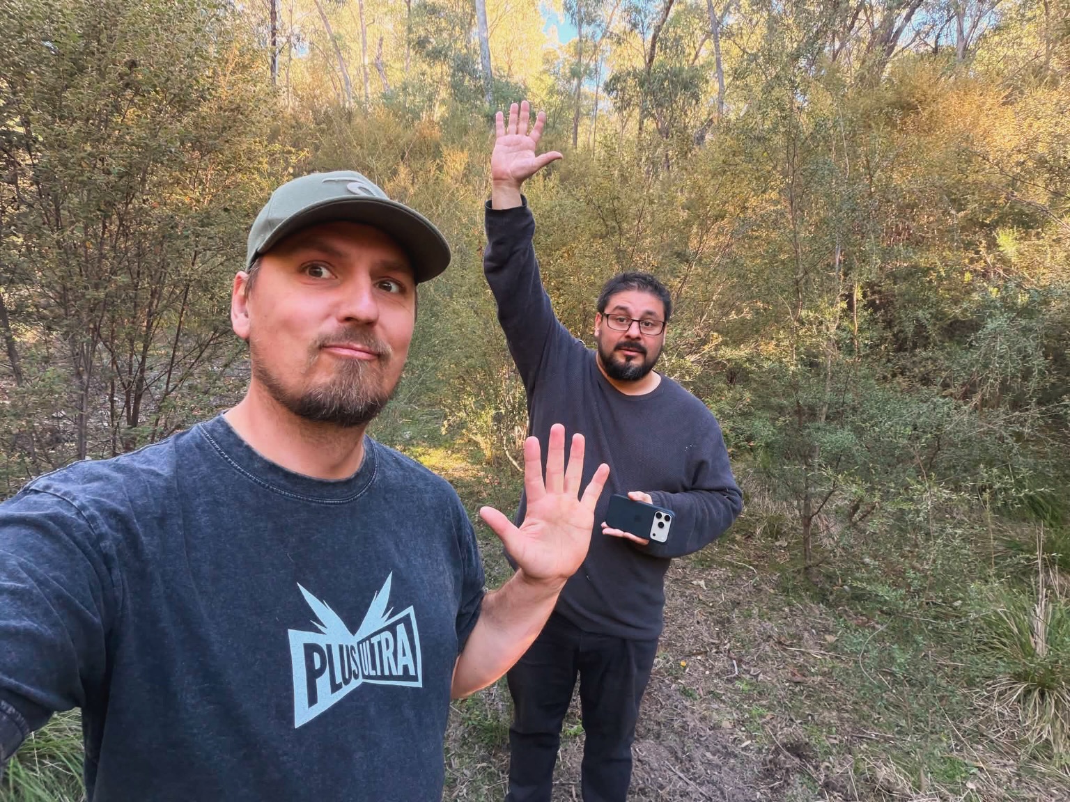Attention. @razzaa69 and @dansanguineti say “hi and hello” because we are polite and gentlemanly. Thank you for your attention on this matter.
#bros #bushwalk #plusultra