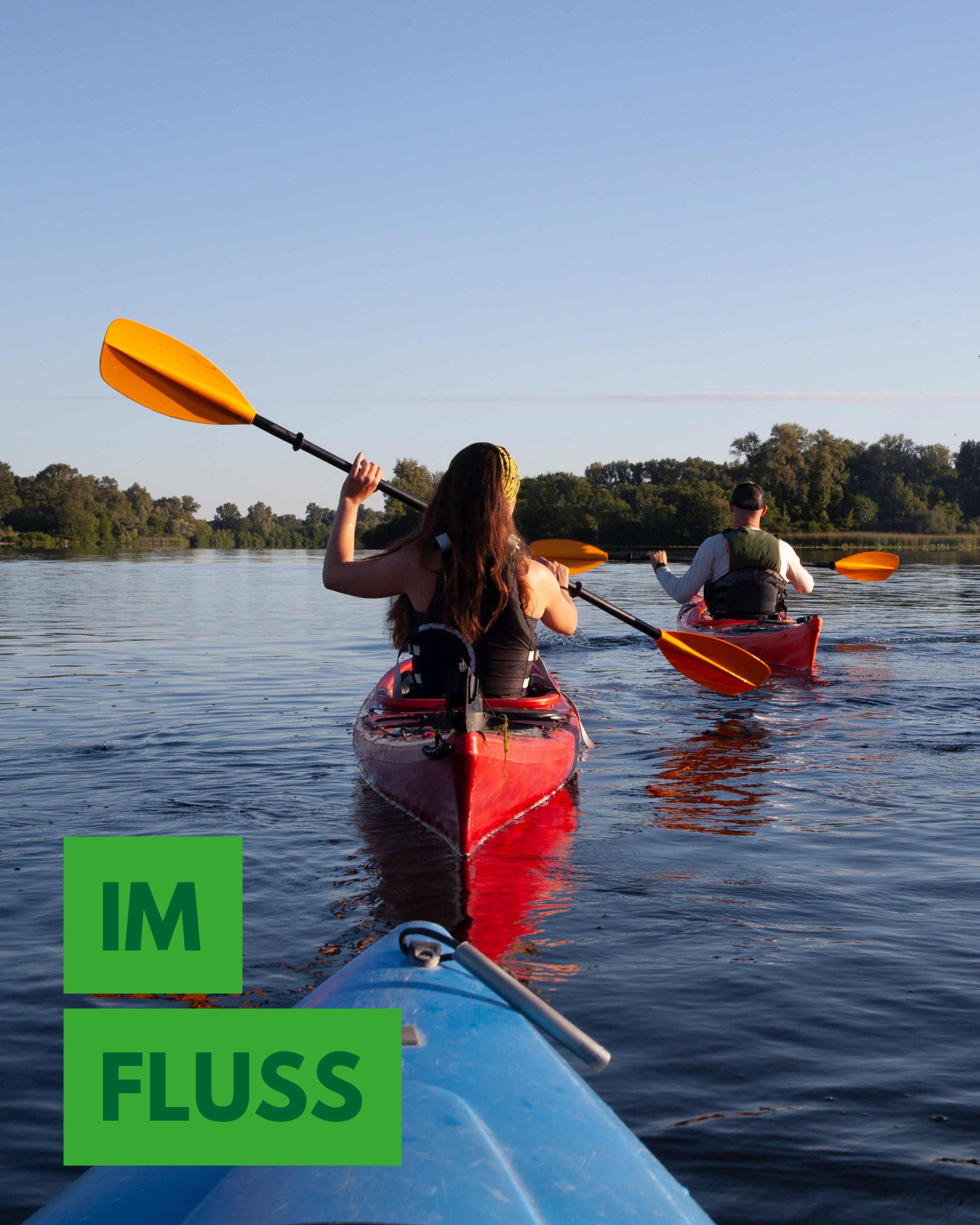 🌍 „Alles ist im Fluss!“
Drei erlebnisreiche Tage mit unserer Partnerschule aus Nymburk liegen hinter uns. Gemeinsam haben wir in unseren Fachwerkstätten gearbeitet, beim europäischen Kochduell internationale Teamarbeit bewiesen, gesellschaftliche Herausforderungen in spannenden Projekten diskutiert und schließlich die Lahn mit dem Kanu erkundet. 🚣♀️🌊
Der Austausch hat einmal mehr gezeigt, wie wichtig Begegnungen über Ländergrenzen hinweg sind und wie viel wir voneinander lernen können.
Ein herzliches Dankeschön an alle Beteiligten, die dieses Projekt möglich gemacht haben – insbesondere an @spkwws für die finanzielle Unterstützung.
Děkujeme našim přátelům vom Gymnázium Bohumila Hrabala in Nymburk für ihren bereits dritten Besuch bei uns. Wir freuen uns schon jetzt auf den Gegenbesuch im Winter! 🇨🇿🤝🇩🇪
#Schüleraustausch #ErasmusPlus #Partnerschule #Nymburk #AllesIstImFluss #EuropaVerbindet #InternationalerAustausch #Teamwork #KulturellerAustausch
