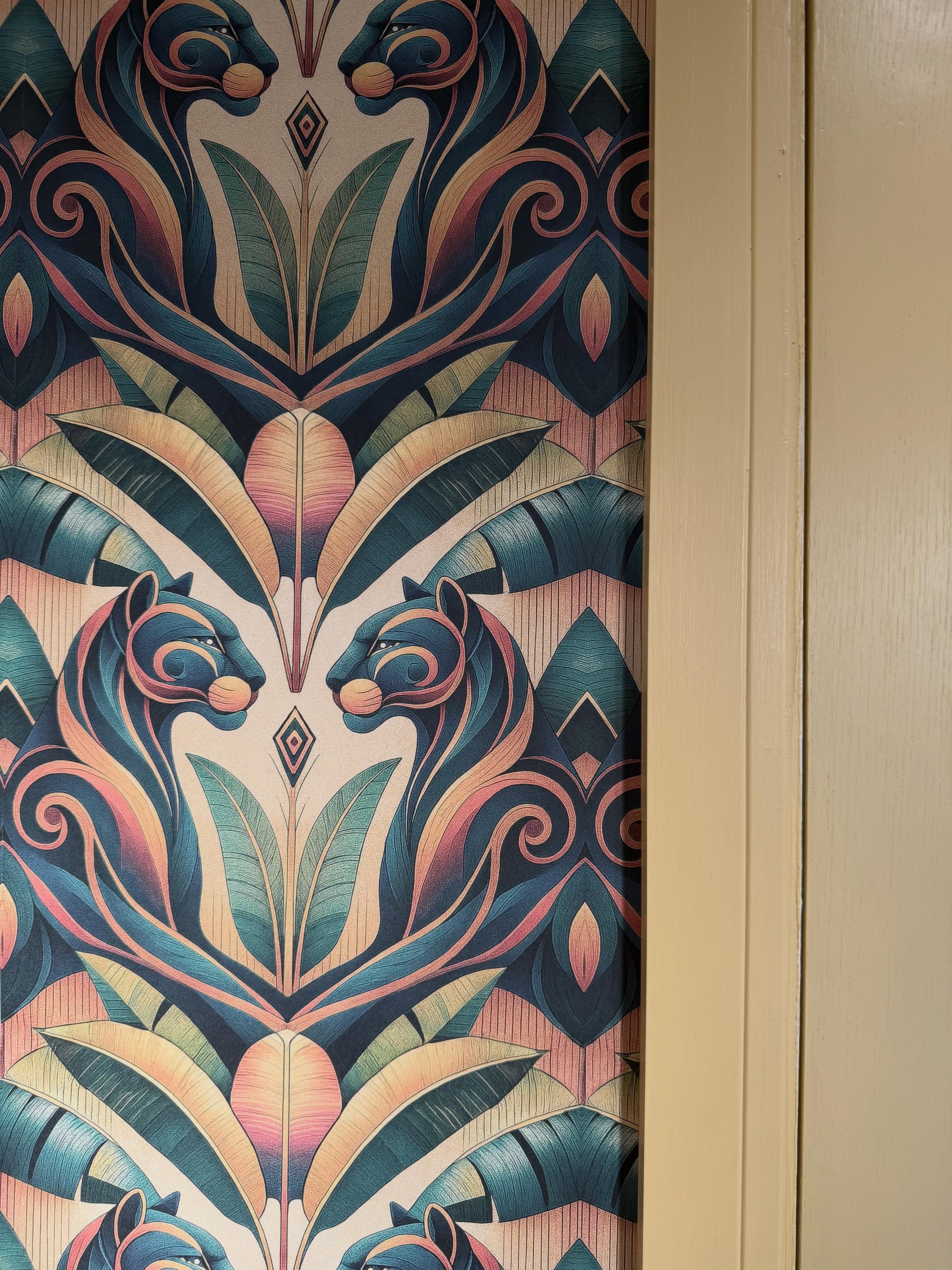 A little design detail that makes all the difference.
The warm neutral background of Jungle Dreams â Sunrise was closely matched to @farrowandball Dorset Cream, the shade Iâve used on the bathroom woodwork and ceiling. By repeating this colour across the whole space it feels connected.
#JungleDreamsWallpaper #ThePrintBug #FarrowAndBall #WallpaperDesign #BritishDesign
