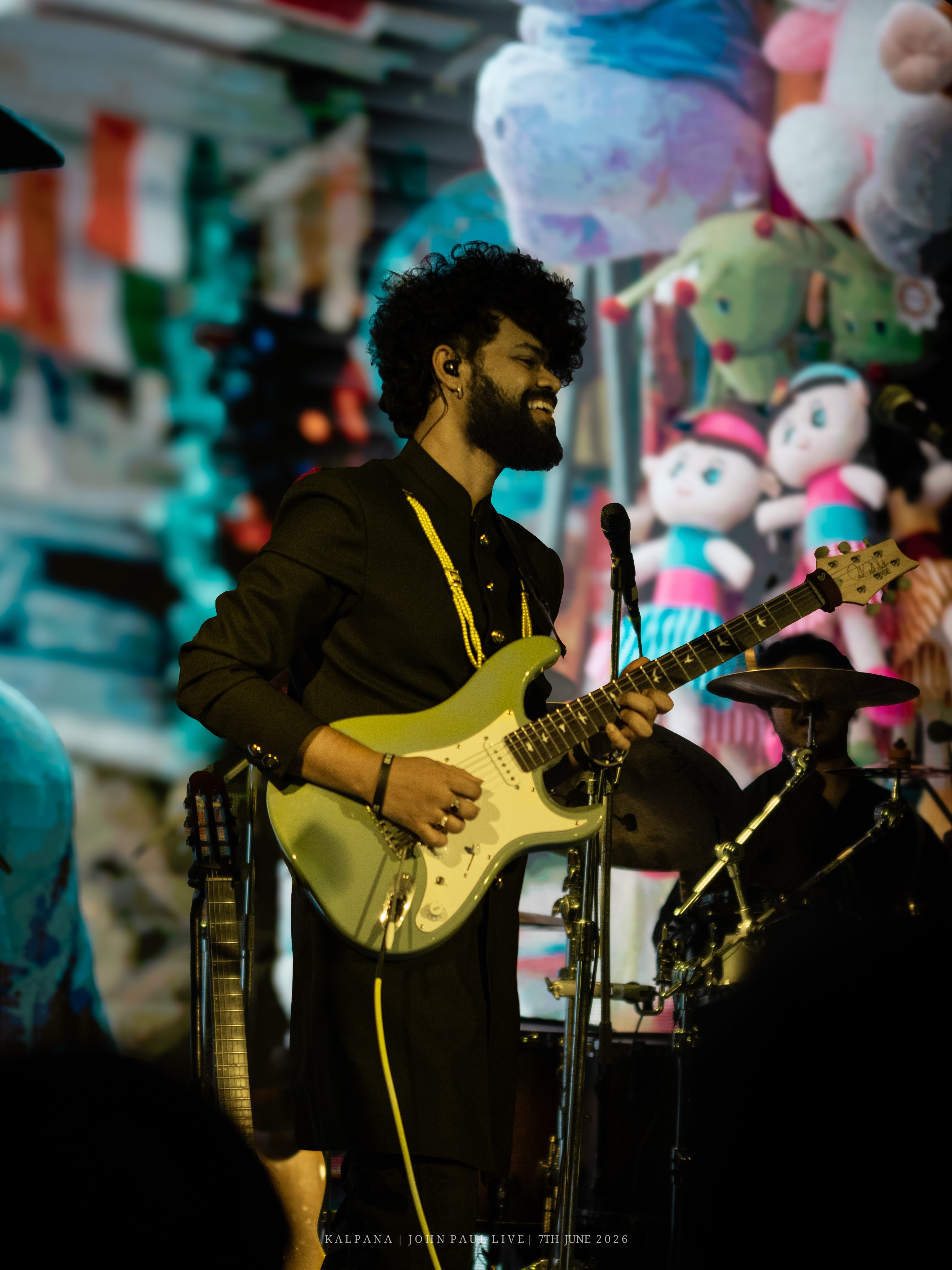 Thank for this wonderful picture @kaustav_mitra97
@prsguitars @16thaudio
#concertphoto #live #performance #musician #artist