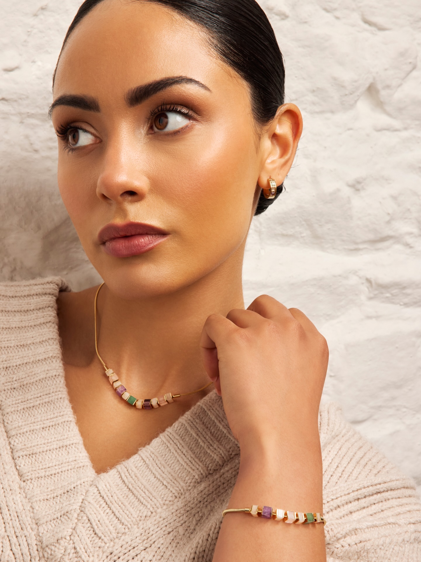 Sneak peek of new campaign I photographed for fab new Jewellery brand @aeternah_jewels .
Lighting by @pixapro @essentialphotovideo
Model @christinahepenstal
Hair @hairbyromy_jade
Makeup @make_upbyjessicaxx
Lots more to show you from this shoot day.
#brandphotography #jewelleryphotography #lancashirephotographer #yorkshirephotographer