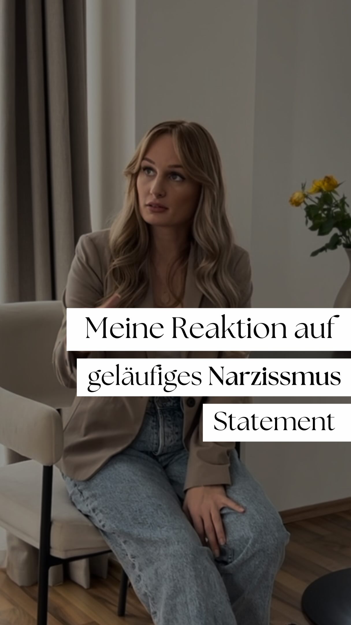 Eins vorab: wenn wir hier auf Instagram unterwegs sind, konsumieren wir Short Form Content. Und der kann niemals die ganze Komplexität abbilden. Nie. Das ist einfach so, und das muss uns bewusst sein.
Und genau deshalb möchte ich der Creatorin danken, dass sie überhaupt Content zu diesem Thema macht. Sie setzt sich hin, dreht Videos, weil sie möchte, dass mehr Heilung in der Welt passiert. Das ist so wertvoll!❤️🩹 Und sie ist bei weitem nicht die Einzige, die das so sagt, deswegen geht das hier auch nicht gegen sie als Person.
Ich höre diesen Take ständig. Von Frauen, die mir schreiben. Von Klientinnen, die mir erzählen, dass ihnen genau das gesagt wurde & die danach noch tiefer in ihrem Zweifel versunken sind. An dem Punkt möchte ich nicht schweigen.♥️
Wenn du gerade mittendrin bist… in der Trennung, im Kontaktabbruch, in den Momenten wo du nicht weißt, wie du den Tag rumkriegst, dann hab ich was für dich. UNHOOK ist mein Audio-Bundle, das genau für diese Momente gemacht ist.
👉🏼 Audio 1 für die Momente, wo das Vermissen lauter wird und du am liebsten schreiben würdest oder ein letztes Gespräch willst …
👉🏼 Audio 2 für den Moment, wo die Person sich plötzlich wieder meldet und dein Körper sofort reagiert. #hoovering
👉🏼 Audio 3 für alle, bei denen #NoContact einfach nicht möglich ist, es gibt auch andere Wege dich zu schützen.
👉🏼 Audio 4 für den Morgen nach dem Traum, wenn du aufwachst und nicht weißt, was das bedeutet.
♥️ 27 Euro
✍️ Schreib mit „UNHOOK“ & ich sende dir den Link mit allen Infos & Möglichkeit zur Buchung.
🔗QUELLE: https://www.instagram.com/reel/DZaoyY-I429/?igsh=MXVqMnQ2NmM0bHN1Yg==