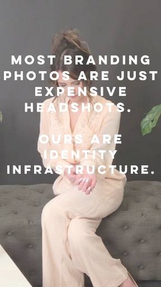 We don’t just take pictures. We audit your brand, curate your wardrobe, and direct your movements to ensure every pixel communicates authority.
From the 8-hour on-location experience to the 1-hour studio refresh, every session is a concierge service designed for high-achieving women.
Choose your experience at www.ashleyblackphotography.com