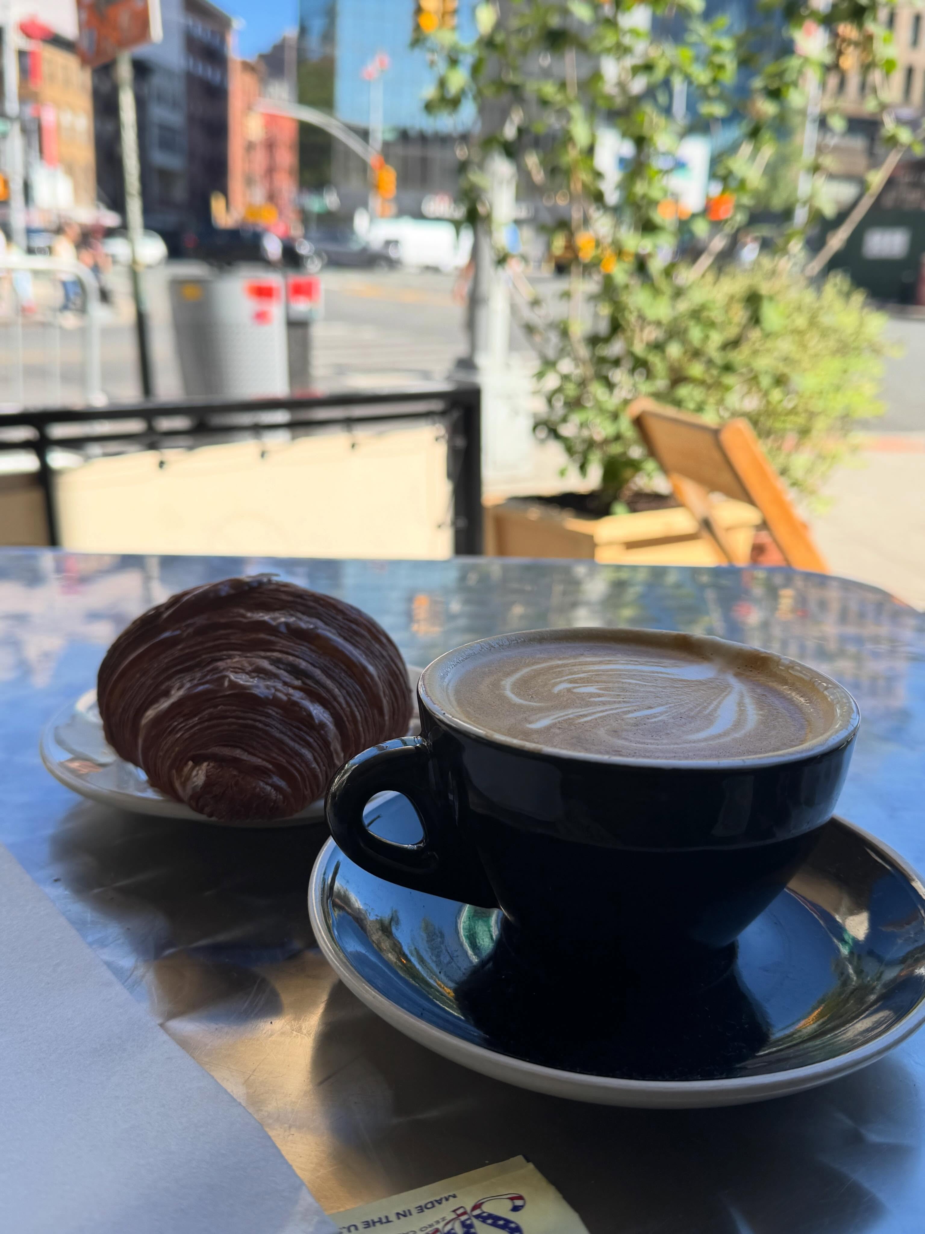 Good Morning! A Beautiful morning walk to Chinatown. A stop at the cozy #baroliver then on to The farmers market and west village.