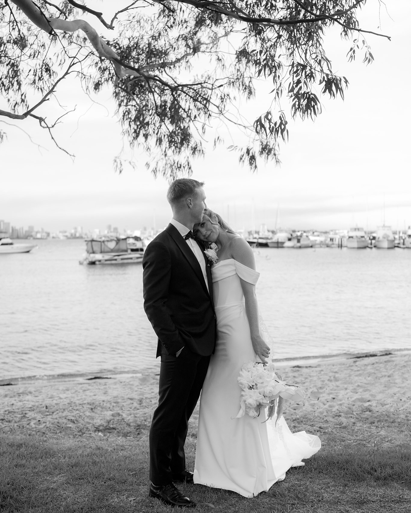 A random selection from this beautiful day π€
Vendors β€οΈβπ₯:
@madewithlovehire.perth
@mjbale
@csartistry_
@kaylamarshallhair
@bloomin_wild_
@tashanagpalcelebrant
@thedessertbellsband
@heart_strings_hire_n_style
@subzerogelatoaustralia
Wedding Photographer