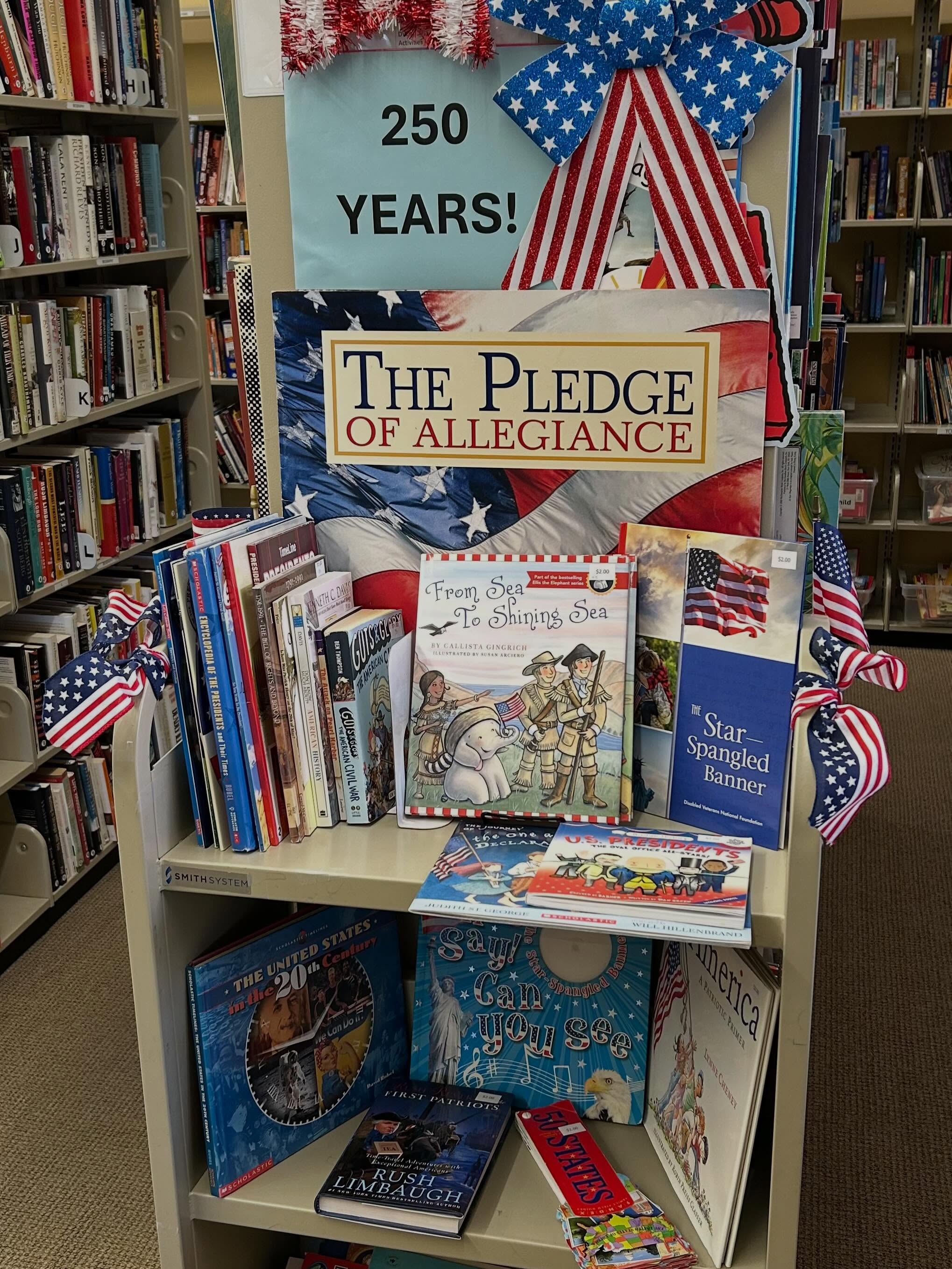 Lots of children’s books to celebrate America’s 250th birthday.
Free activity poster while supplies last. 🇺🇸#friendsofthecamarillolibrary #america #childrensbooks #read #donate