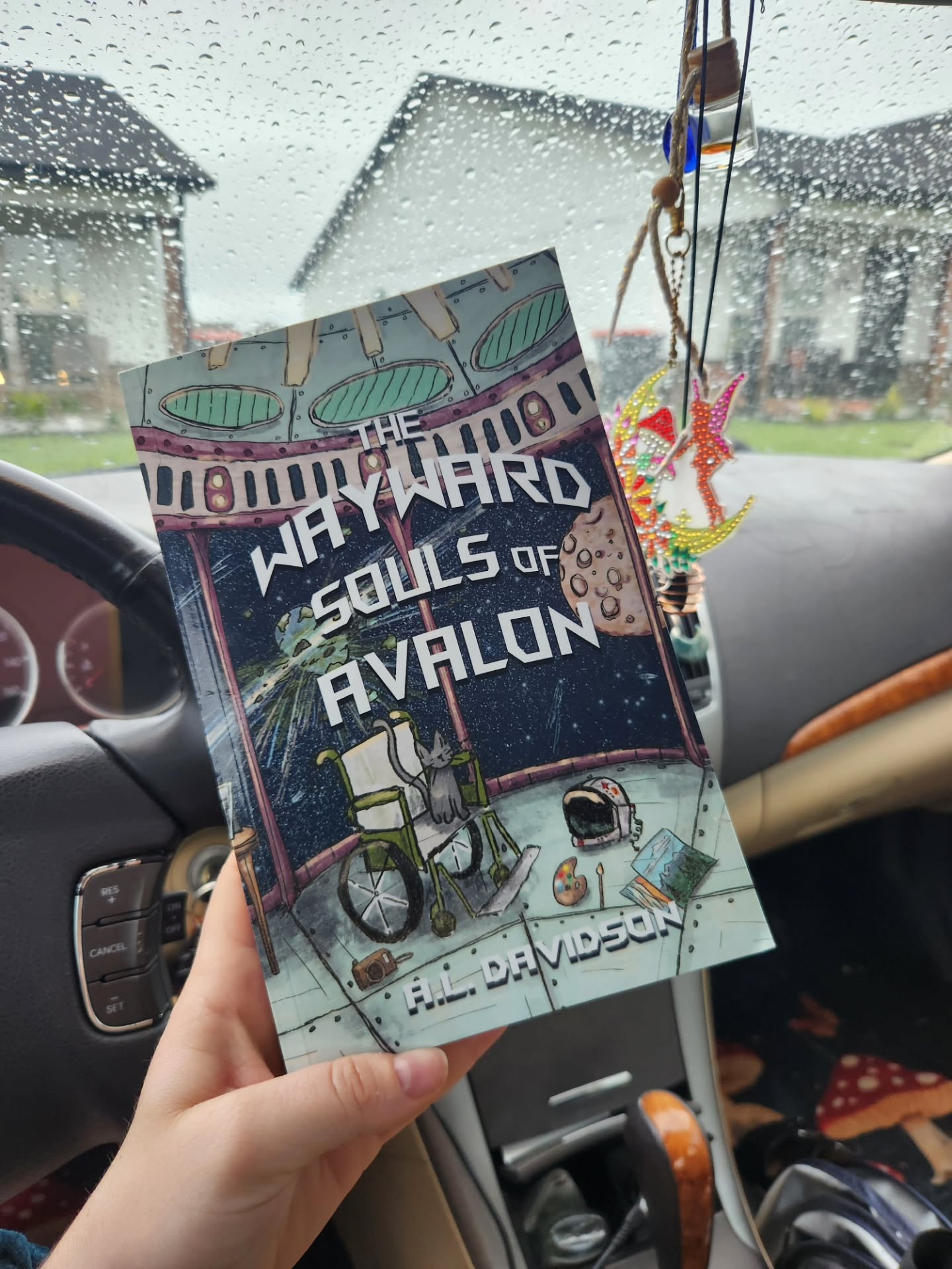 ππ±I got my Avalon proof copy!!!!!π±π
The Wayward Souls of Avalon by @maybemockingbird releases NEXT MONTH and I'm so excited that the cover and formatting turned out SOOOO CUTE!!
This was such a fun wrap around cover to make abs the art commissioned for Andromeda the space cat really pulls everything together so so well.
If you love queer/gay cozy scifi, this is absolutely your next favorite read and you can preorder a copy on most major online retailers!
I cant even express how thrilled I have been getting to work on this book for my press @dragon.bone.publishing considering its the first novel we've accepted for publication from author submissions!! This book in particular has been in the works for a long long time and to see it finally come to life is a dream come true.
π±π
#cozyscifi #queer #gayscifi #romance #scifiromance