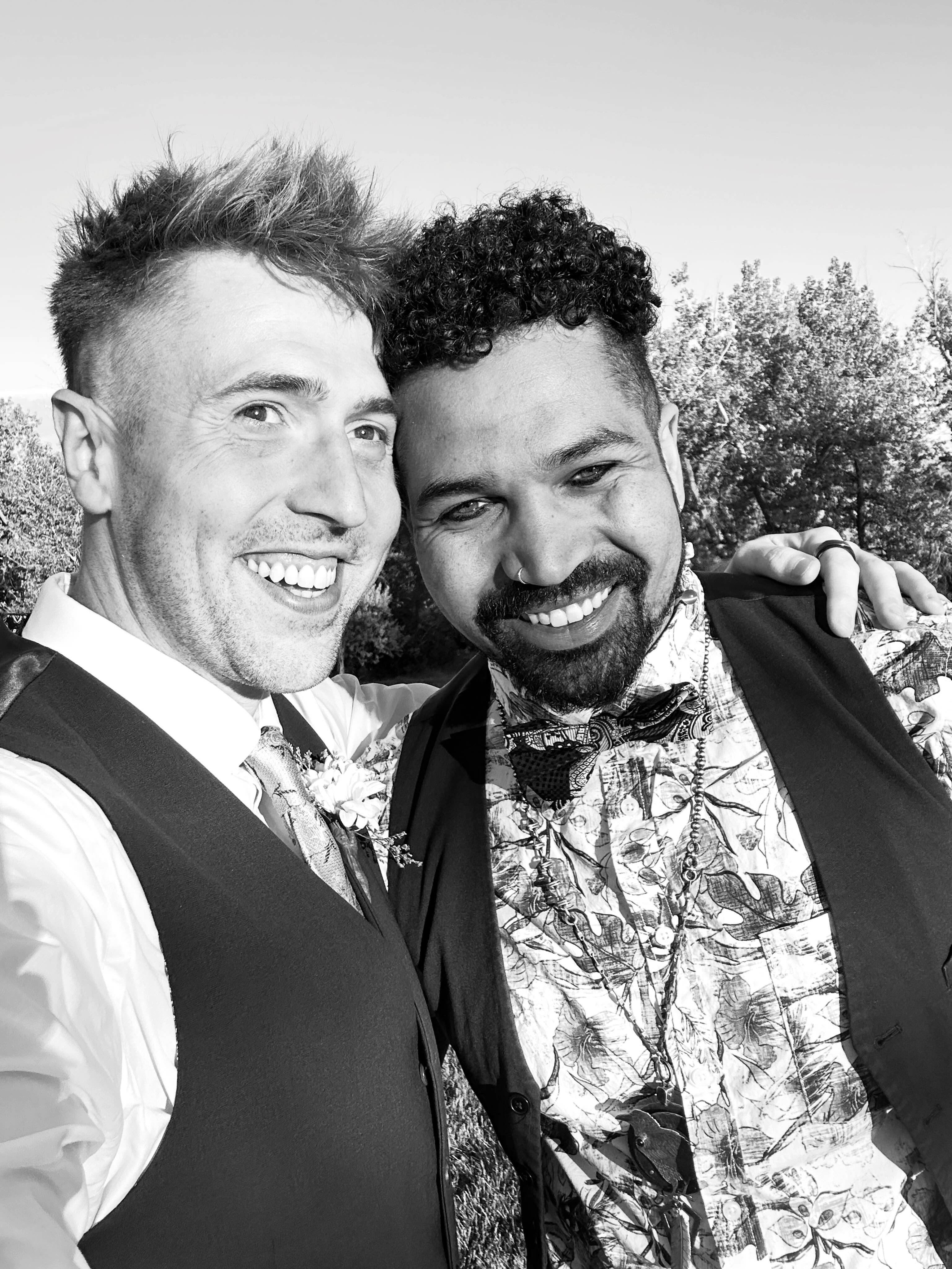 Hey world. I’m in love. Madly in love. Deeply in love. With a man who dreams. A man who cares. A man who inspires. A man who grows. A man who listens. A man who shares. A man who feels big feels. And it feels so good.