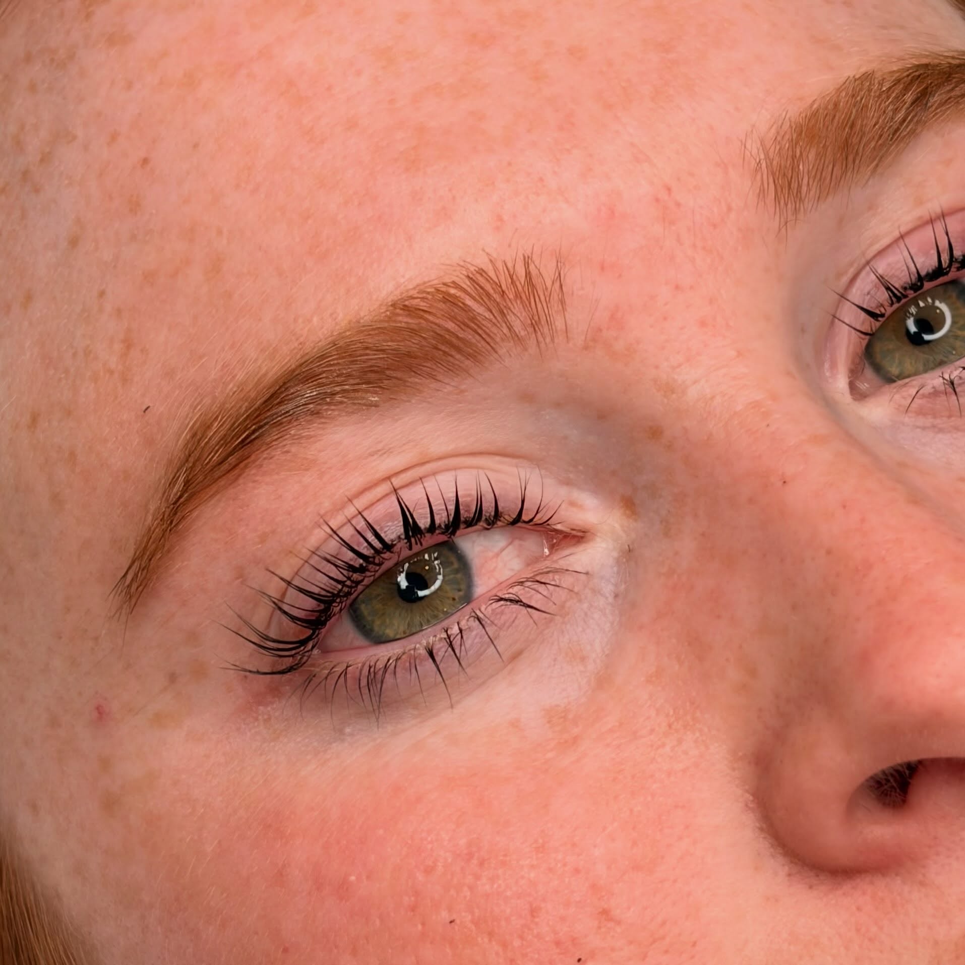 A Yumi lash lift to stop you scrolling ✨
How stunning is this before and after, lashes done by Jadana
#yumilashes #beauty #embellirnz