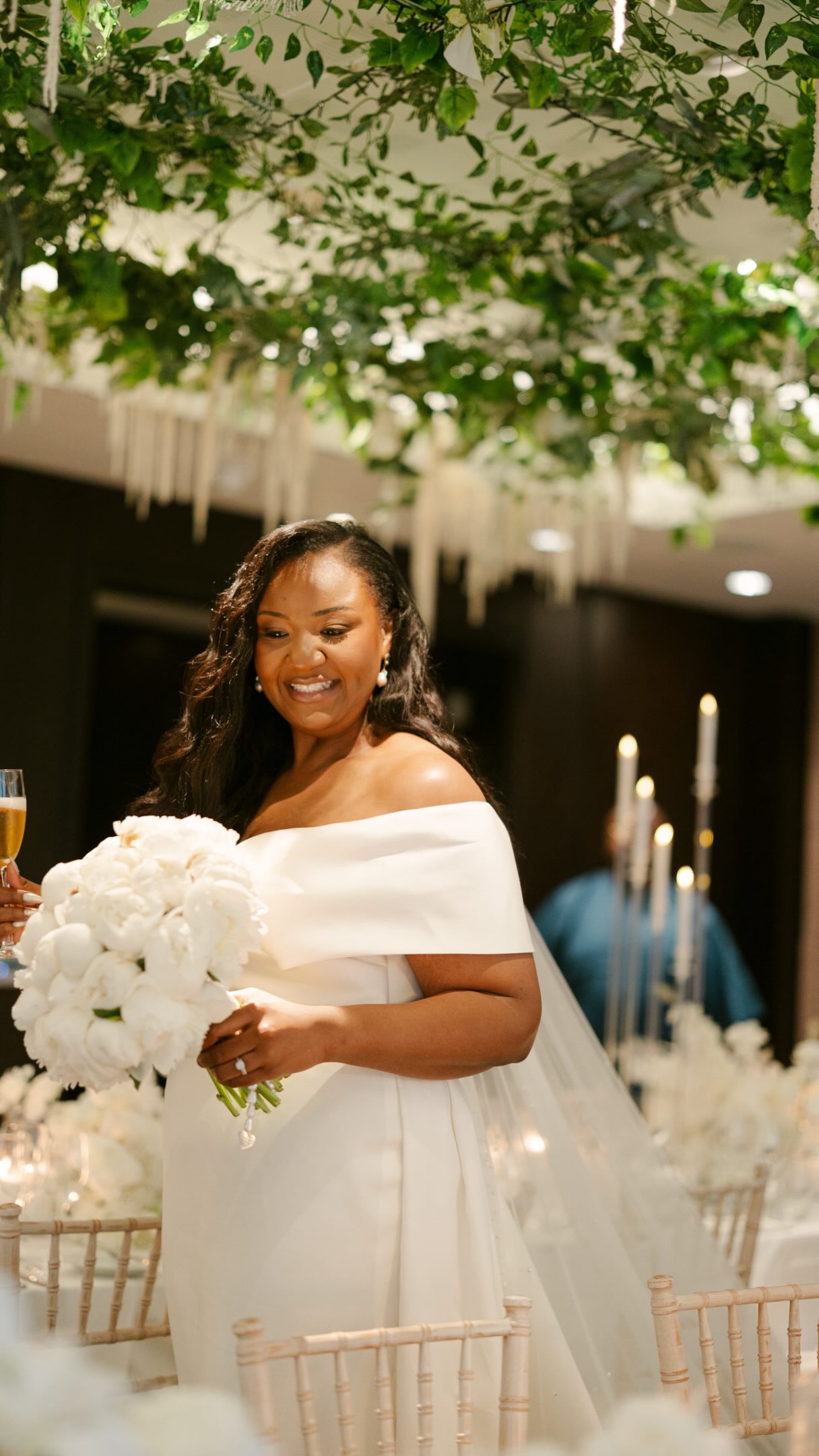 ESME & BRANDON
A love story told in white florals, flickering candlelight and a moment made just for them @southplacehotel
Photography by @iamseyii
#weddingdecor #londonwedding #southplacehotel #receptiondecor #weddingflorals