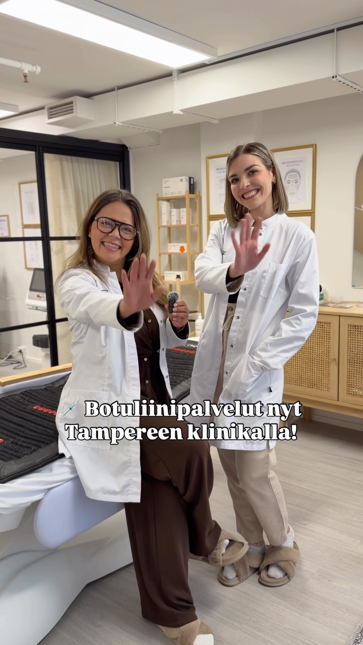 💉 Botuliinipalvelut nyt Tampereen klinikalla!
Tampereen klinikallamme aloittaa kaksi hammaslääkäriä, Itzamart Cendejas ja Sofia Lopez. Ensimmäisiä aikoja on varattavissa jo heinäkuun alkuun. 👩🏼⚕️🩺
Hammaslääkärit tarjoavat sekä esteettisiä että lääketieteellisiä botuliinitoksiinihoitoja. Jos kärsit bruksismista, siihen on nyt saatavilla hoitoa myös Tampereen klinikallamme. 💉
Kaikista botuliinihoidoista saat 10 % alennuksen koko heinäkuun ajan! 😍
Esimerkiksi:
✨ Max. 30 yksikköä (otsan vaakajuonteet ja sibeliusrypyt) 265,50 € (norm. 295 €)
Tervetuloa Tampereen klinikalle!
📍 Kauppakatu 3, Tampereen keskusta