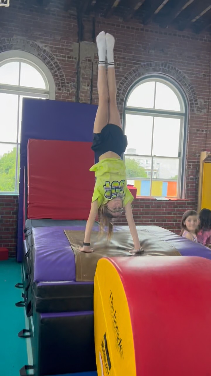 POV: You signed up for Wednesday advanced summer camp with Coach Angelica! ✨🤸♀️💕
#flipoutproductions #gymnastics #philadelphia #fishtown