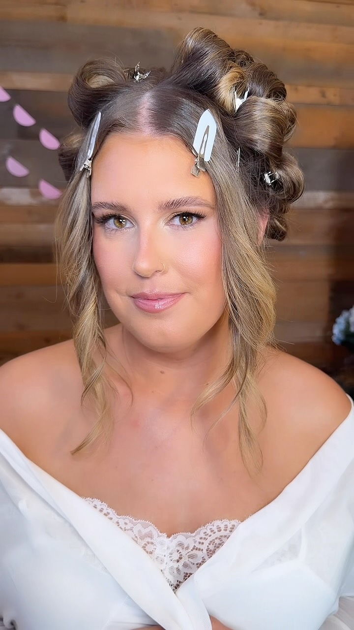 Delaney’s wedding glam 🫶🏽
I had the best time working with Delaney and her girls! Thank you so much for having me ☺️
#bridalmakeupartist #weddinginspo #bridalmakeup #airbrushmakeup #bridalmakeupinspo