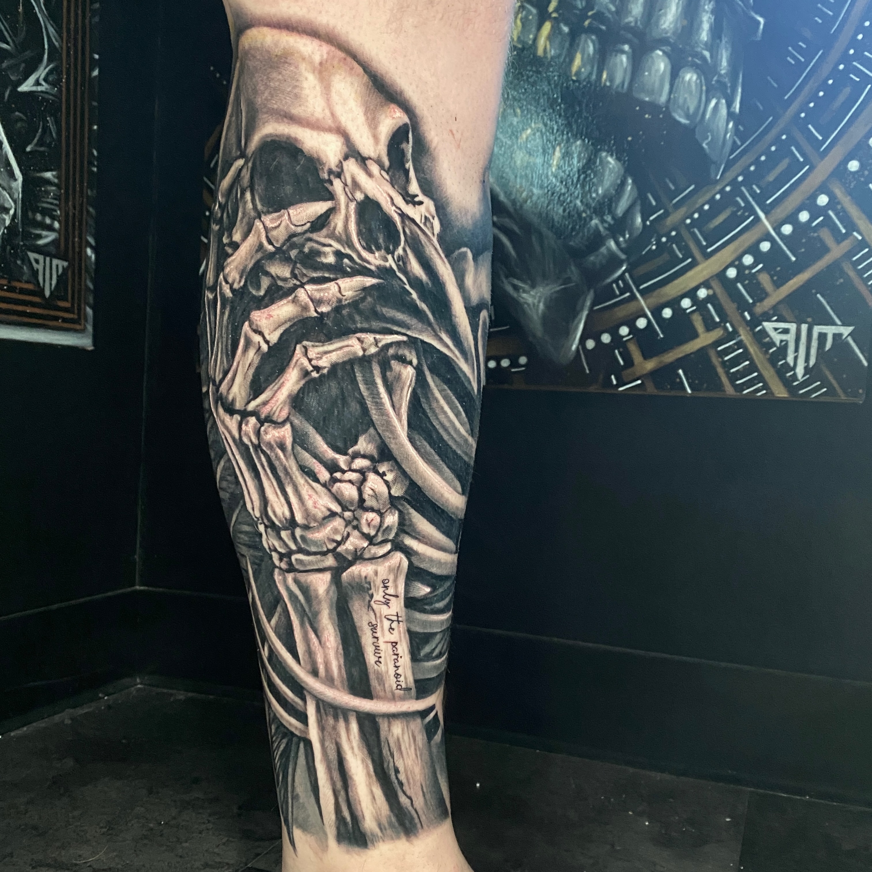A lot of coverage today for Nathan! Good hangs as always. It's so epic to have so many awesome clients! Doing large tattoos like this can be quite a grind and I'm so grateful that the people I tattoo are solid peeps.
.
.
@scottie.tattooer
@fortunesfavourtattoo
.
.
#birdskull #bonestattoo #bonesandfeathers #darkrealism #deadstuff