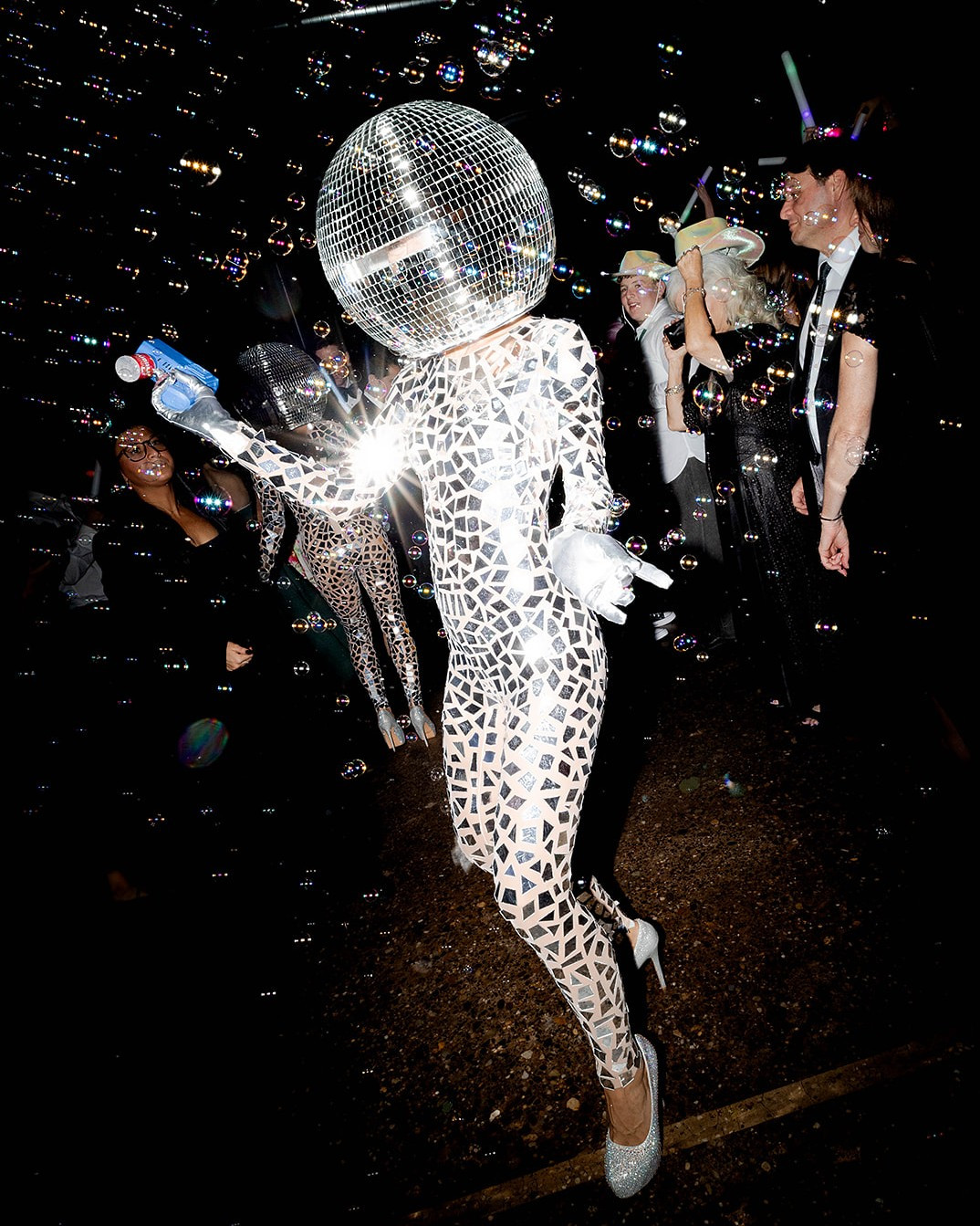 Disco ball energy only 🪩
Good music, full dance floor, and no one checking the time. The kind of night people talk about for years.
The team:
Photography @brittanyboote
Videography @bernardifilms
Wedding Planning & Design @musaweddings
Hair & Makeup Artist @airhairandmakeup
Florist @wearewildflowers
Band @soundsocietyband
Disco Dancers @ebetalent
Lighting & Staging @onitproductionsofficial
Draping @onqproductionsevents
Venue @lilahevents
Custom Signage & Rentals @thecollectionbymusa
Rentals @visionfurniturephl
Wedding Party Transportation @kinglimousine