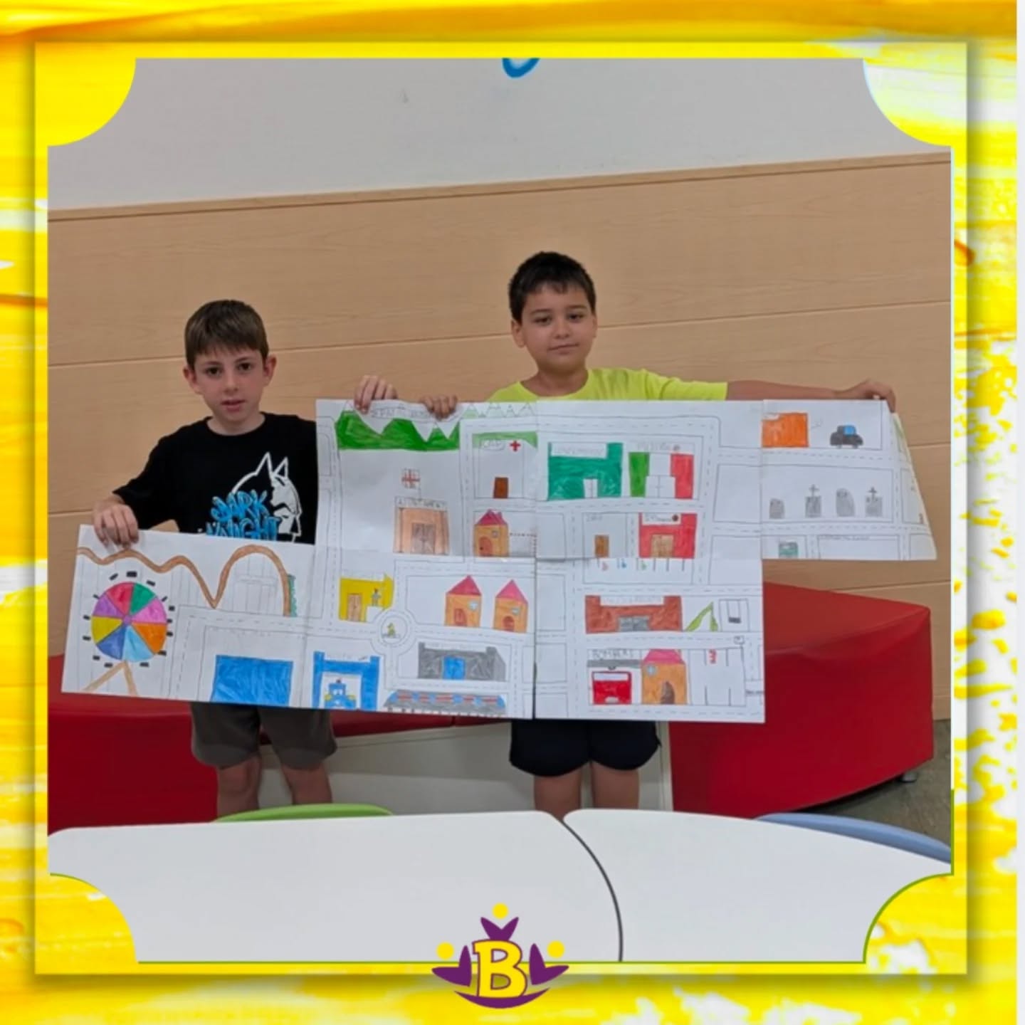 🛣️✨ Després de la gran feina realitzada durant aquest tercer trimestre a l'àrea de Medi Social, els alumnes de 4t han presentat les seves creacions de ciutats. Han hagut de dissenyar i planificar diferents espais i serveis, aplicant tots els coneixements treballs a classe sobre l'organització del territori i la vida en comunitat.
Felicitats a tots i totes per l'esforç, la creativitat i la implicació demostrats en aquest projecte! ✨🛣️
#escolabalmesmataró #somequipsomfamília #escolainfantil #escolaprimària #escolaconcertada
