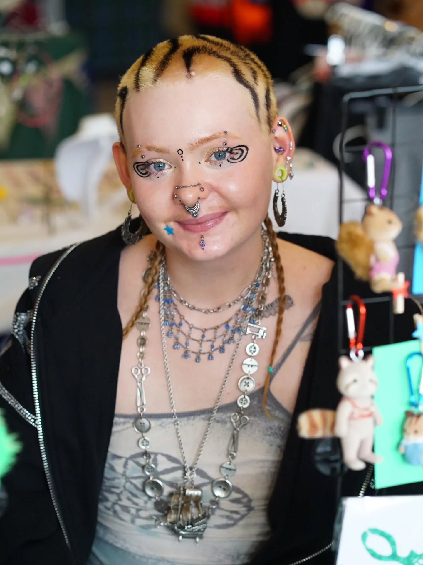 Lots of lovely things and people 🌟
Finally updated my 1st yr anatomy project I did during my degree with a background and got it on my body 🙂↕️ 'lost soul' - oil pastel and paint - bigger than me !!
#alternativefashion #shavedhead #art #artmarket #queerartist
