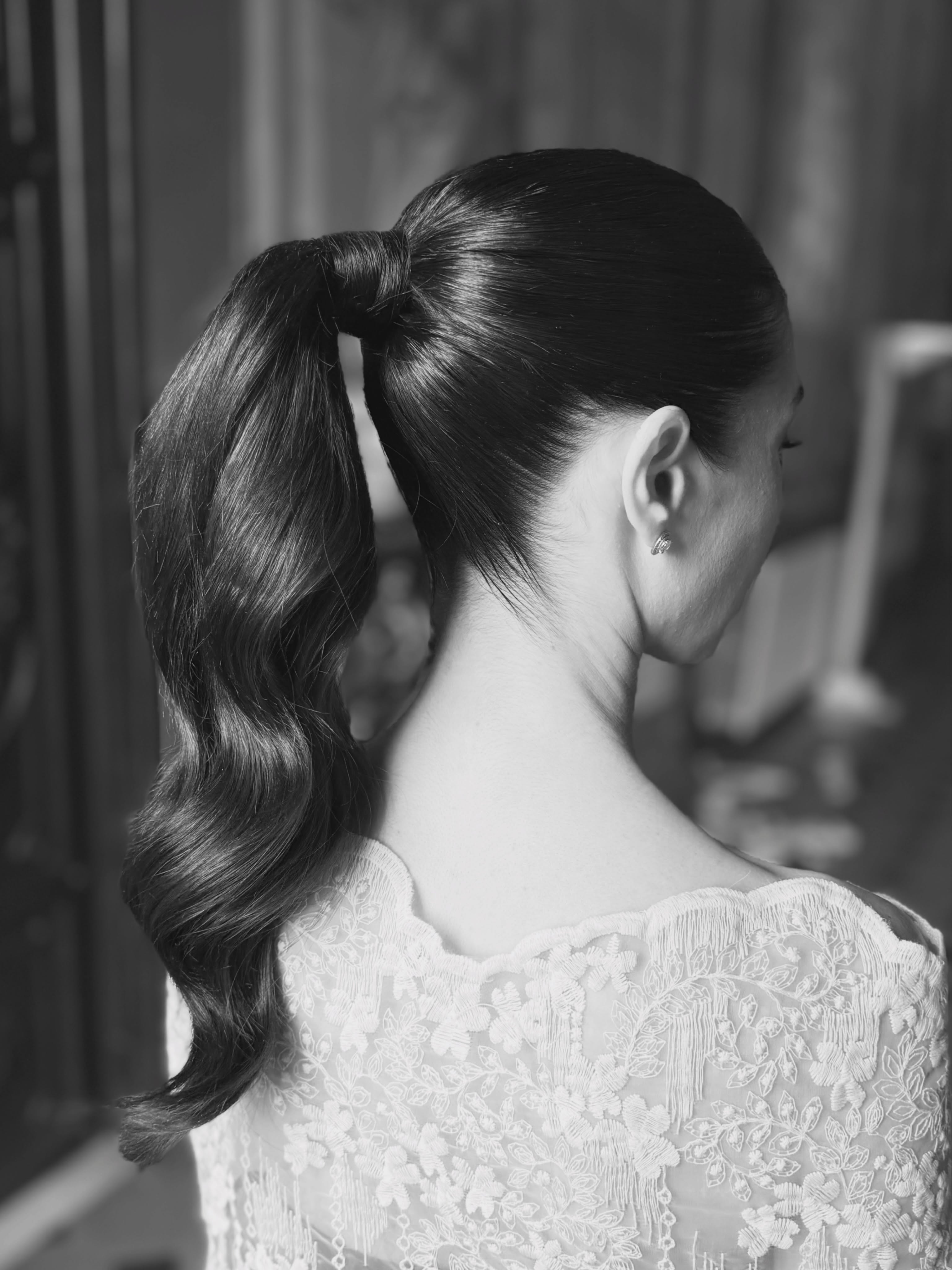A truly stunning venue in Tuscany, and I was lucky enough to be part of the morning preparations for this beautiful bride.
This voluminous, sleek, and modern ponytail was the perfect bridal choice for the warm Tuscan day ahead. Elegant, contemporary, and effortlessly chic, it complemented her modern bridal style beautifully while ensuring her look stayed flawless from ceremony to celebration.
It’s always a privilege to create a hairstyle that not only looks incredible but feels comfortable and wearable throughout such a special day. 🤍
In collaboration with:
• @krini_photography
• @artprojektas_ana.stockune
• @villadicorliano
• @c.i.u.t.e
#TuscanyWedding #BridalPonytail #LuxuryBridalHair #DestinationWeddingItaly #ModernBride