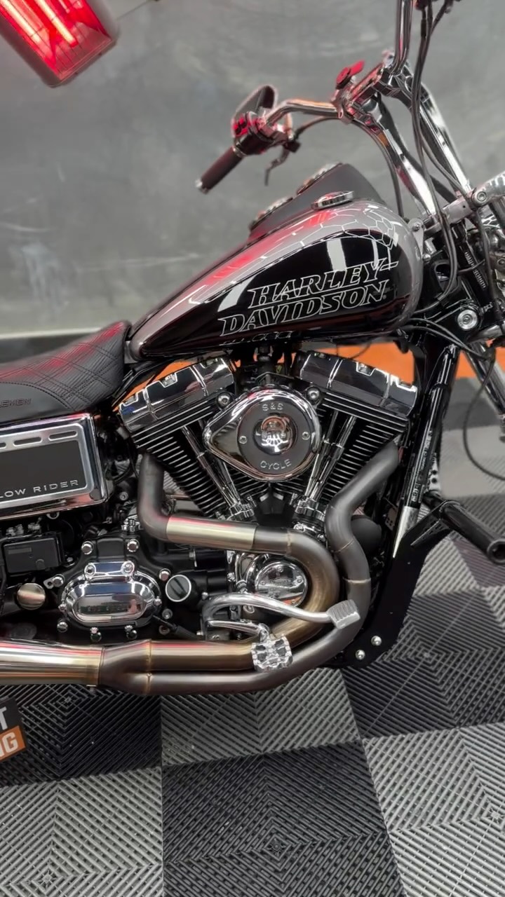 Had the pleasure of transforming Dan’s daily-ridden Harley Davidson.
Covered in road grime, water stains, surface rust and contamination, but honestly, that’s cool as in my opinion because that’s exactly how these bikes should be… ridden, not hidden.
The good news? It doesn’t have to stay that way.
✅ Engine steam cleaned and reconditioned
✅ Chrome polished
✅ Surface rust removed
✅ Wheels deep cleaned
✅ Built-up grime and contamination removed
✅ Paint cut and polished
✅ Ceramic coated wherever possible
Now it’s back to looking its best while still being ready for the next ride while being incredibly easy to maintain.
The difference is in the detail. 👌