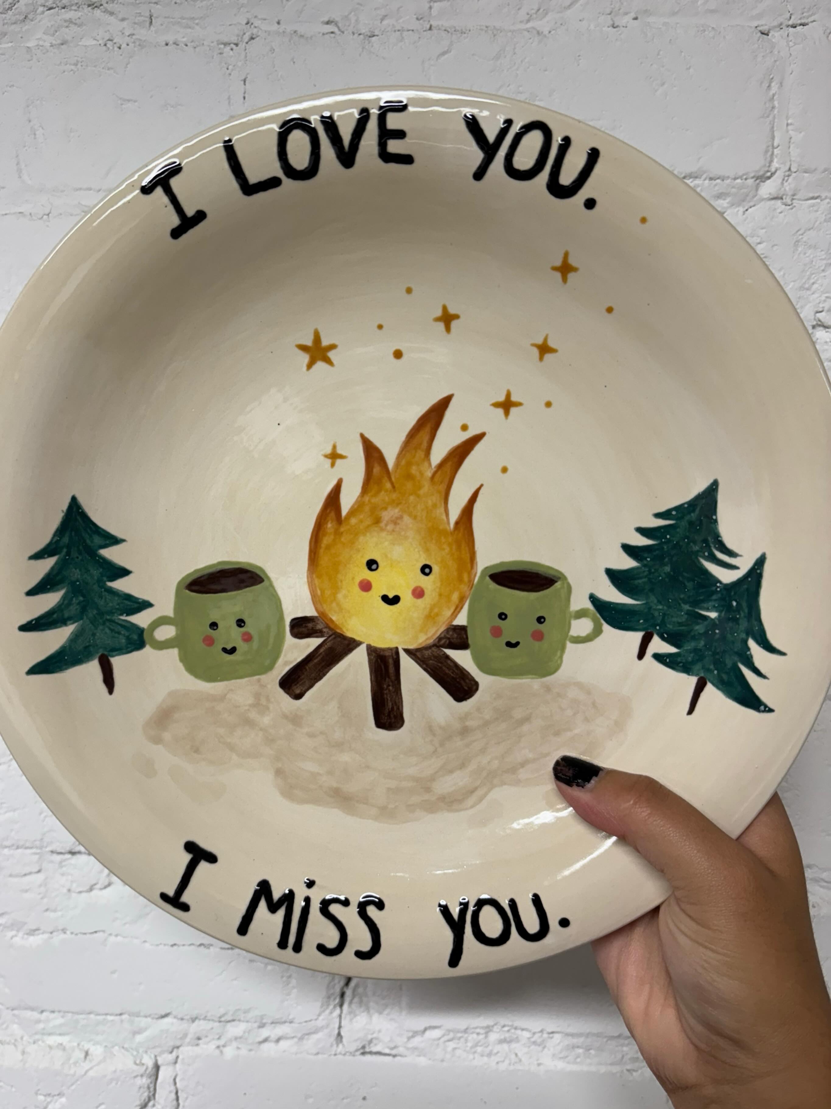 Super cute Camping themed plate!! 🏕️🔥
#campingseason #paintyourownpottery #ceramicsofinstagram #ottawatourism #themudoven