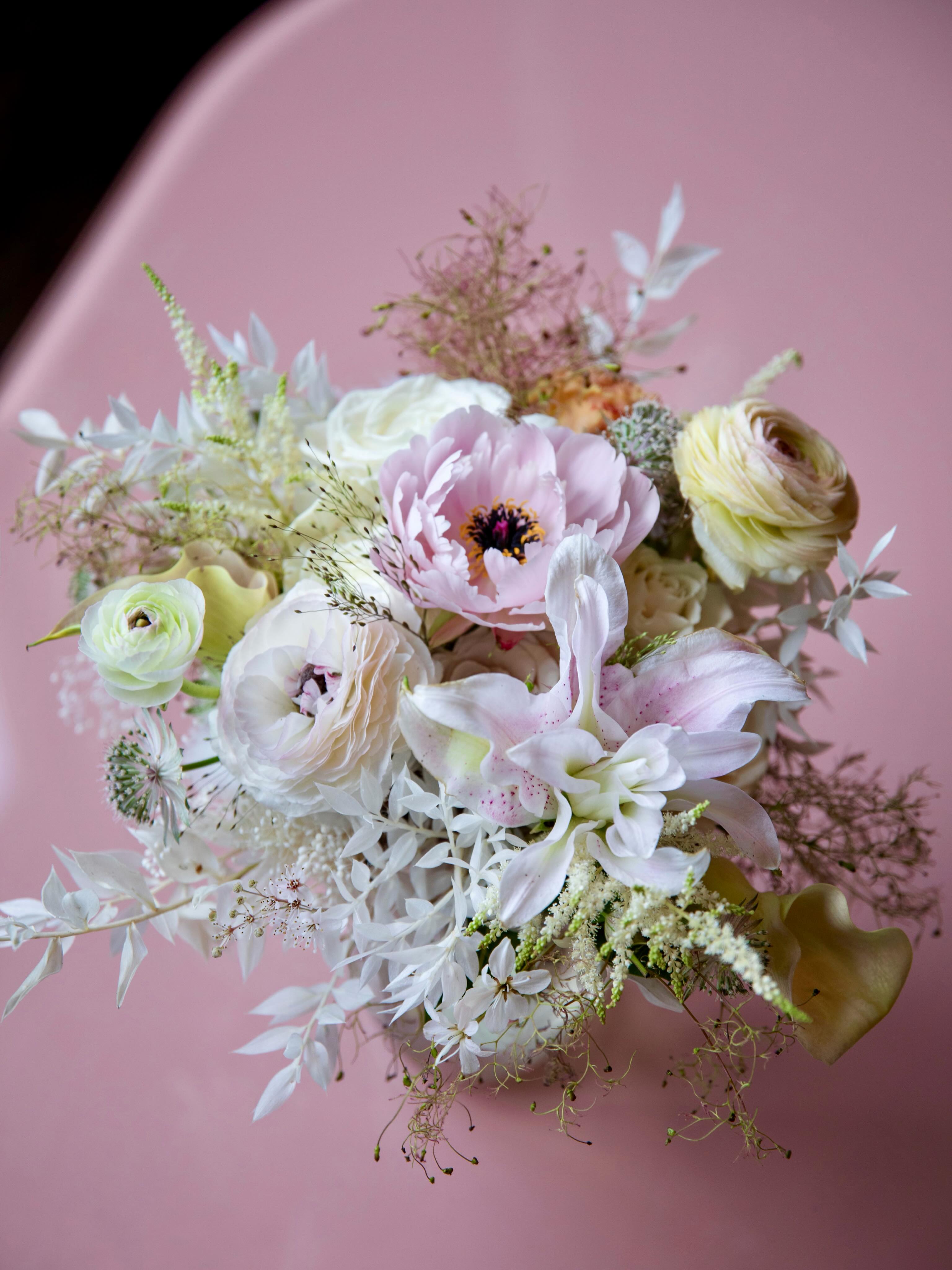 Brooklyn, you never get old. Industrial vibes, waterfront views of the city at night, the most interesting people — and something unexpected around every corner. Here for all of it.
Photo: Neo | Florals: Bruce
#BrooklynWedding #NYCWedding #BrooklynBride #WeddingInBrooklyn #NewYorkWedding NYCBride BrooklynVibes OnlyInBrooklyn BrooklynLove