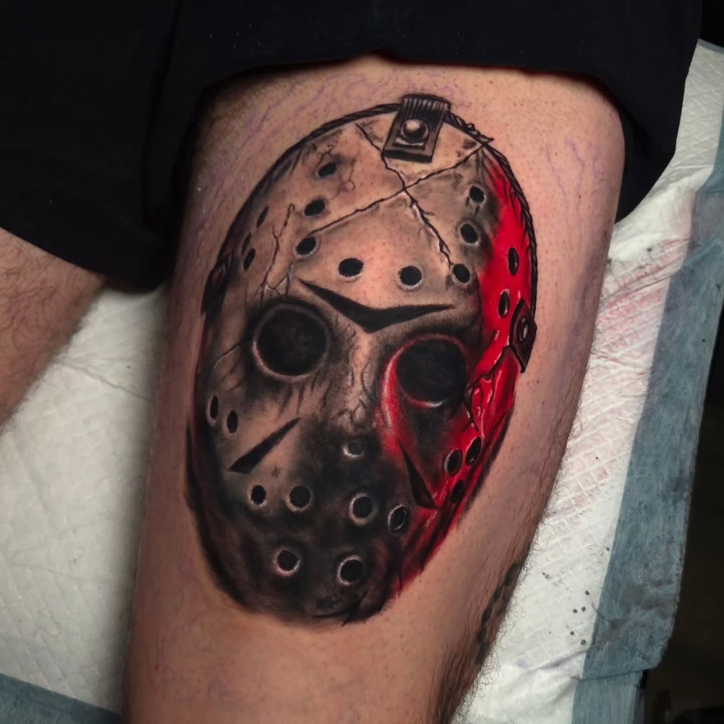 Check out this 🔥🔥🔥 Jason tattoo done by Brandon
@inkbybrandonlee
#michigantattooartists #michigantattooers #jasontattoo #horrortattoos #uticami