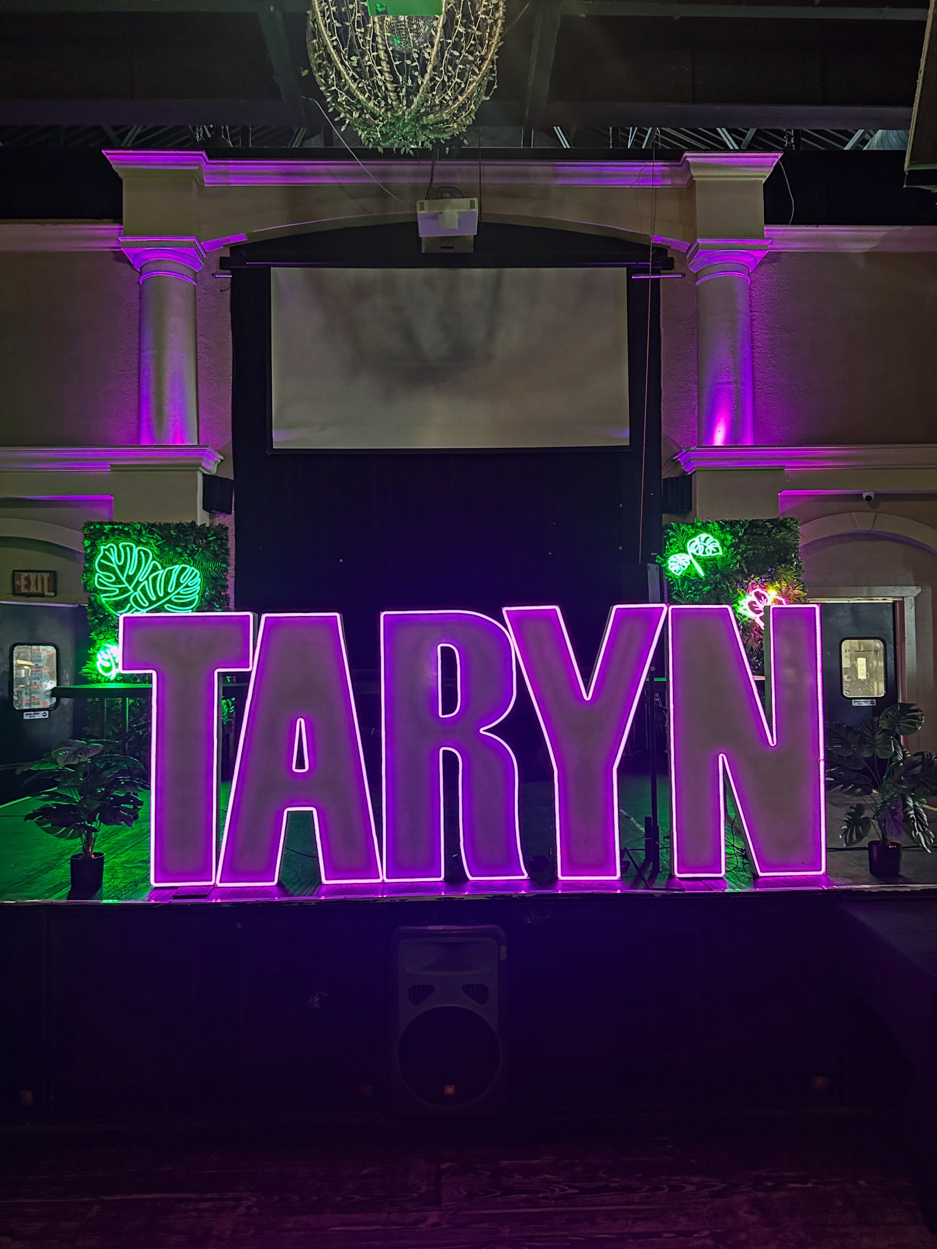Give your event the ultimate GLOW UP! ✨💡🌟
Our LED Marquees are designed to make a statement and bring your celebration to life. Available in both 1ft Mini and 3.5ft Standard sizes, we offer:
🔢 Numbers 0–9
🔤 Letters A–Z
⭐ Symbols & specialty shapes
🏈 Sports balls, holiday designs, and more!
Customize your display by stacking, hanging, or pairing them with our inflatables, balloon décor, and event rentals. With 100+ color and lighting effects to choose from, your marquee can be tailored to match any theme, style, or occasion.
From corporate events, private events, to birthdays, graduations, weddings, and mitzvahs, our LED marquees add the perfect personalized touch to your party!
📍 Serving Pennsylvania, New Jersey, New York & Delaware
Ready to light up your next event?
➡️ Book now at www.momentsbymax.com
.
.
.
#phillyevents #phillyeventplanner #newjerseyevents #delawareevents #newyorkevents