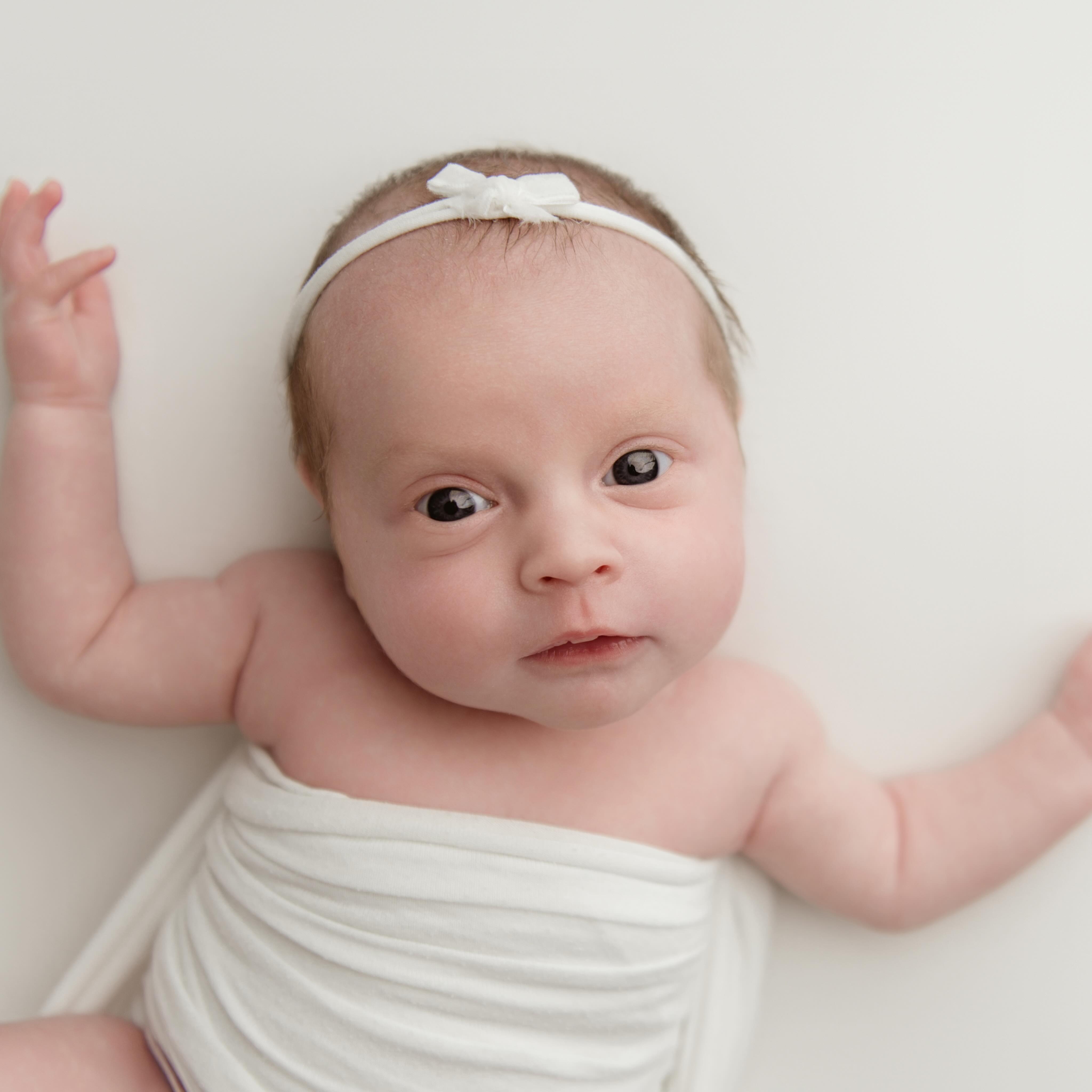 Just a few of the wide-eyed newborns who have stared into my soul over the years. As a parent, these images are unmissable! 👀😅
#wiltshirenewbornphotographer #hampshirenewbornphotographer #salisburynewbornphotographer #winchesternewbornphotographer #tidworthnewbornphotographer