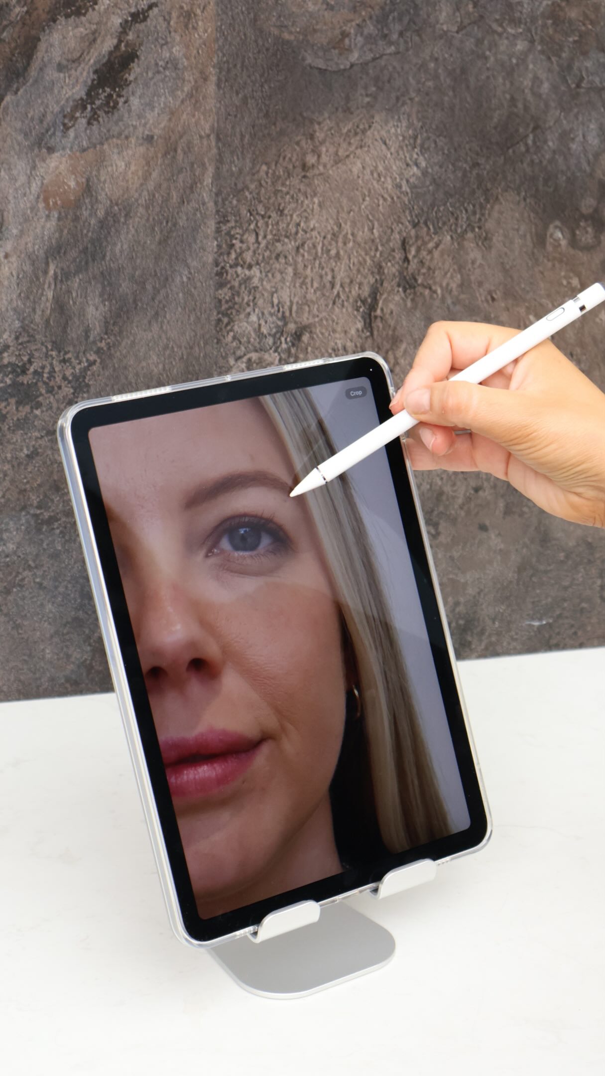 You may have noticed that cosmetic nurses and clinics can no longer share before & after photos, treatment pricing or promote certain cosmetic procedures online.
This is due to updated TGA and AHPRA advertising guidelines designed to encourage safer, more informed decision-making around cosmetic treatments.
While it can make researching treatments online a little harder, it’s also why consultations have become more important than ever.
Your consultation is where we can have a personalised conversation about your concerns, treatment options, suitability, expected outcomes, pricing and create a plan tailored specifically to you.
No two faces, goals or treatment plans are the same and that’s exactly why an in-person consultation matters 🤍