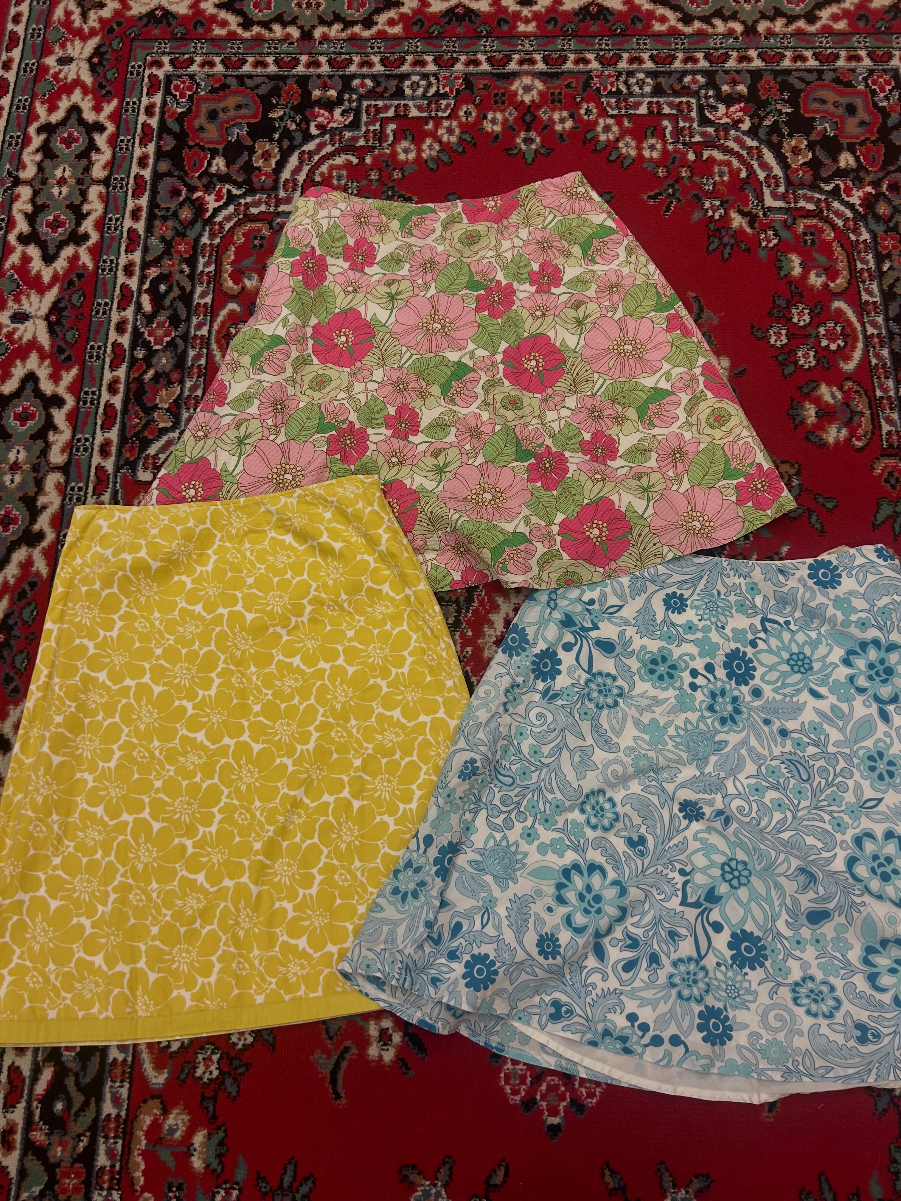 Superbly cute prints on all of these skirts - chosen by Ella #couchsaleswithldr #ldrstaffpicks
DETAILS:
Pink: Vintage GAP, Size 6, $17
Blue: Vintage Gap, Size 7, $17
Yellow: Boden, Size 10, $17