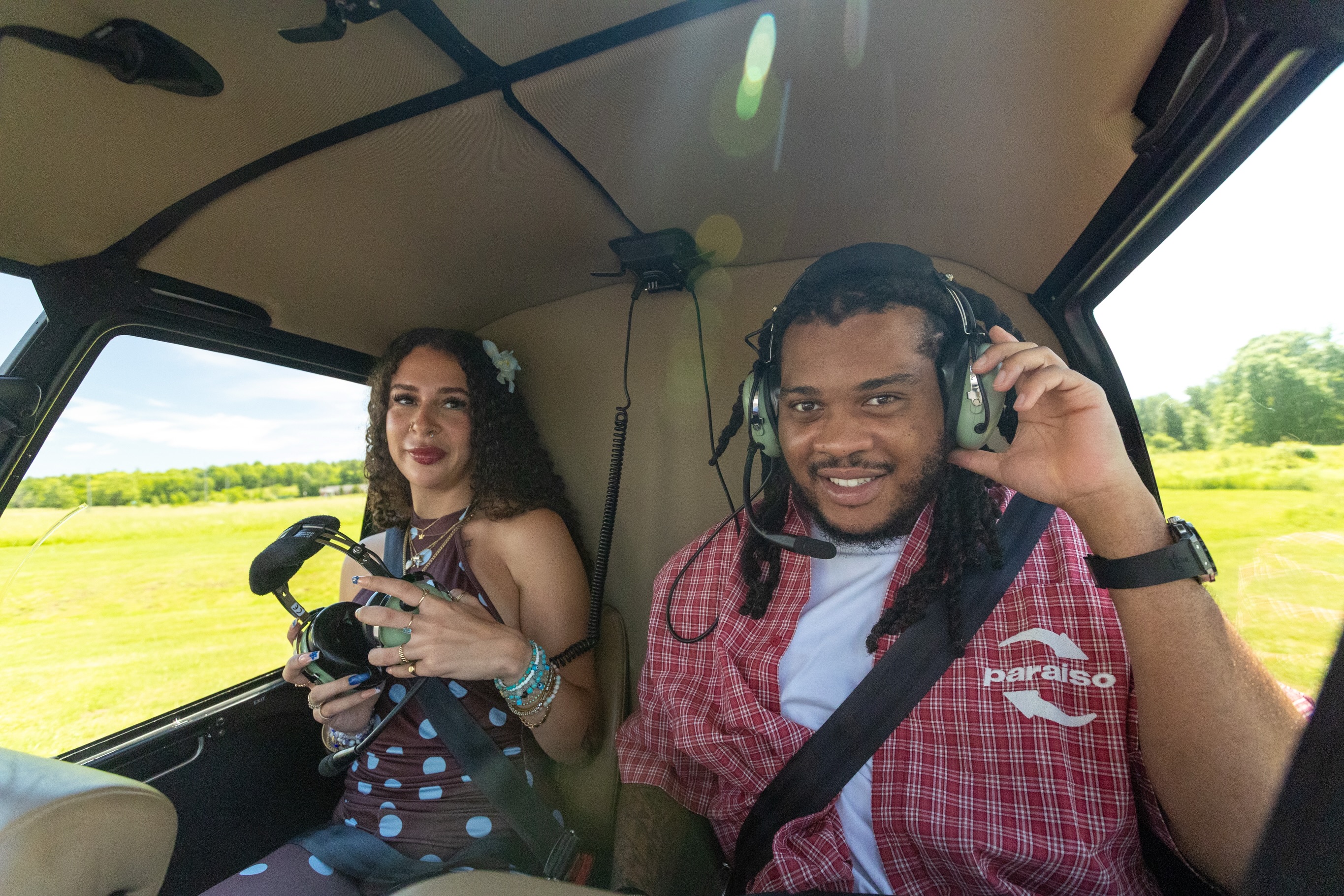 A few snapshots of happy flyers from this week’s heli tours!