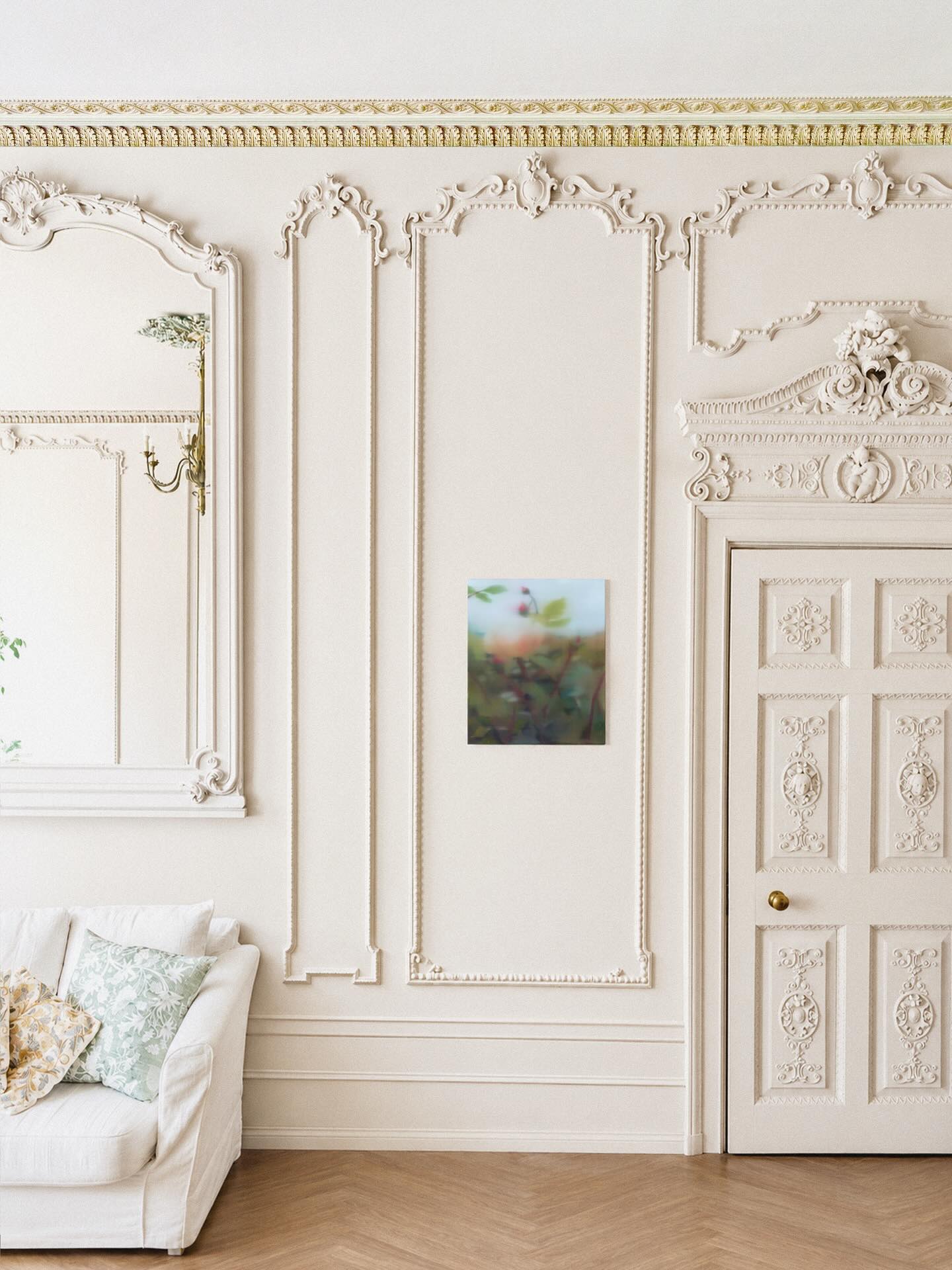 ‘Winter Rose’ by Johanna Bath is a lesson in tender obscurity. Leaves, stems, rose; everything arrives blurred as through a lens of recollection.
The melancholic register of ‘Winter Rose’ aligns with Bath’s understanding of melancholy as “the feeling of loss of the present,” yet the work does not subside into nostalgia. The painting invites a mode of looking that is attentive, producing an experience that approaches stillness, even as its subject is the constant movement of time.
In the artist’s own words, “I am madly in love with life, with the wonder it holds, the blissful moments, even the heartbreak, the hurt, the loss. Because I am so aware that every moment is a singular sensation and won’t come back. I am pushing myself to be aware of every second passing, paying attention to even the most insignificant things that add up to be my life.”
Part of, 𝘼 𝙋𝙡𝙖𝙘𝙚 𝘽𝙚𝙩𝙬𝙚𝙚𝙣 𝙩𝙝𝙚 𝙋𝙞𝙣𝙚𝙨 at Crowsley Park
Photography by @baterandstreet
Image courtesy of von Goetz and Enari Gallery – Amsterdam
@enari.gallery