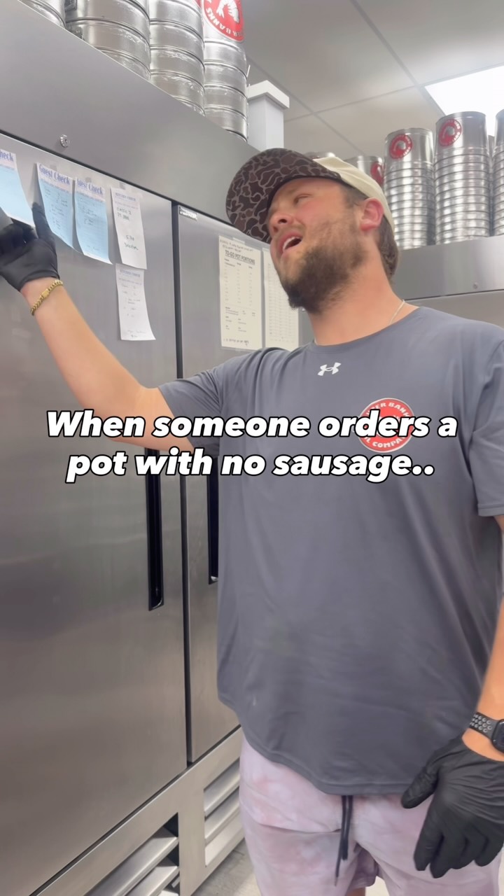 A pot with no sausage!? We could never!
All jokes aside — we’re happy to customize your boil! Whether it’s allergies, preferences, or just your perfect pot, we’ve got you covered ❤️