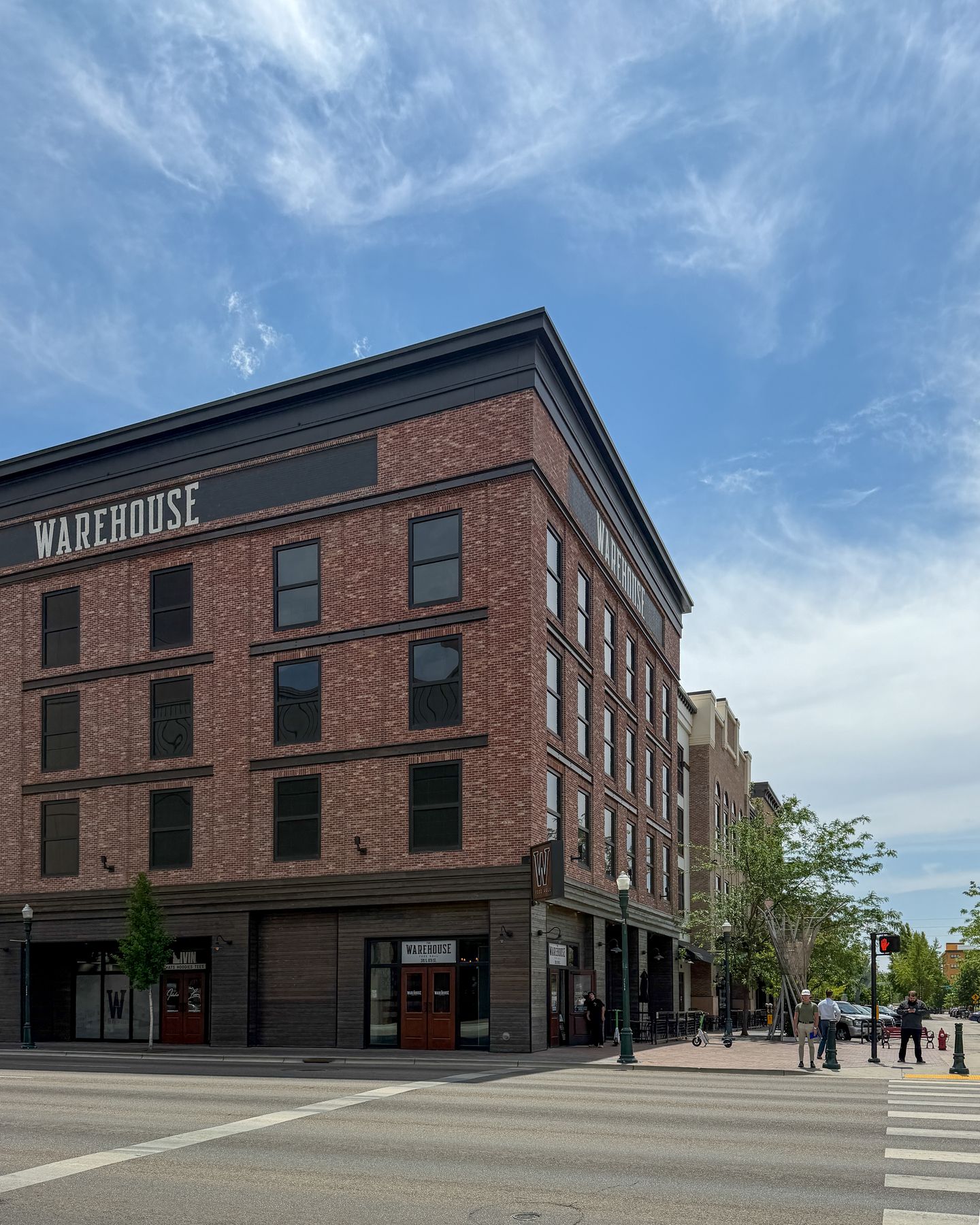 Dad's been saying he doesn't care where you eat. Don't fall for it.
This Father's Day, bring him somewhere with plenty of options, a cold drink, and enough good food to keep everyone happy. We'll see you at The Warehouse Food Hall.
Open Sunday, June 21st
11:00 a.m. to 8 p.m.