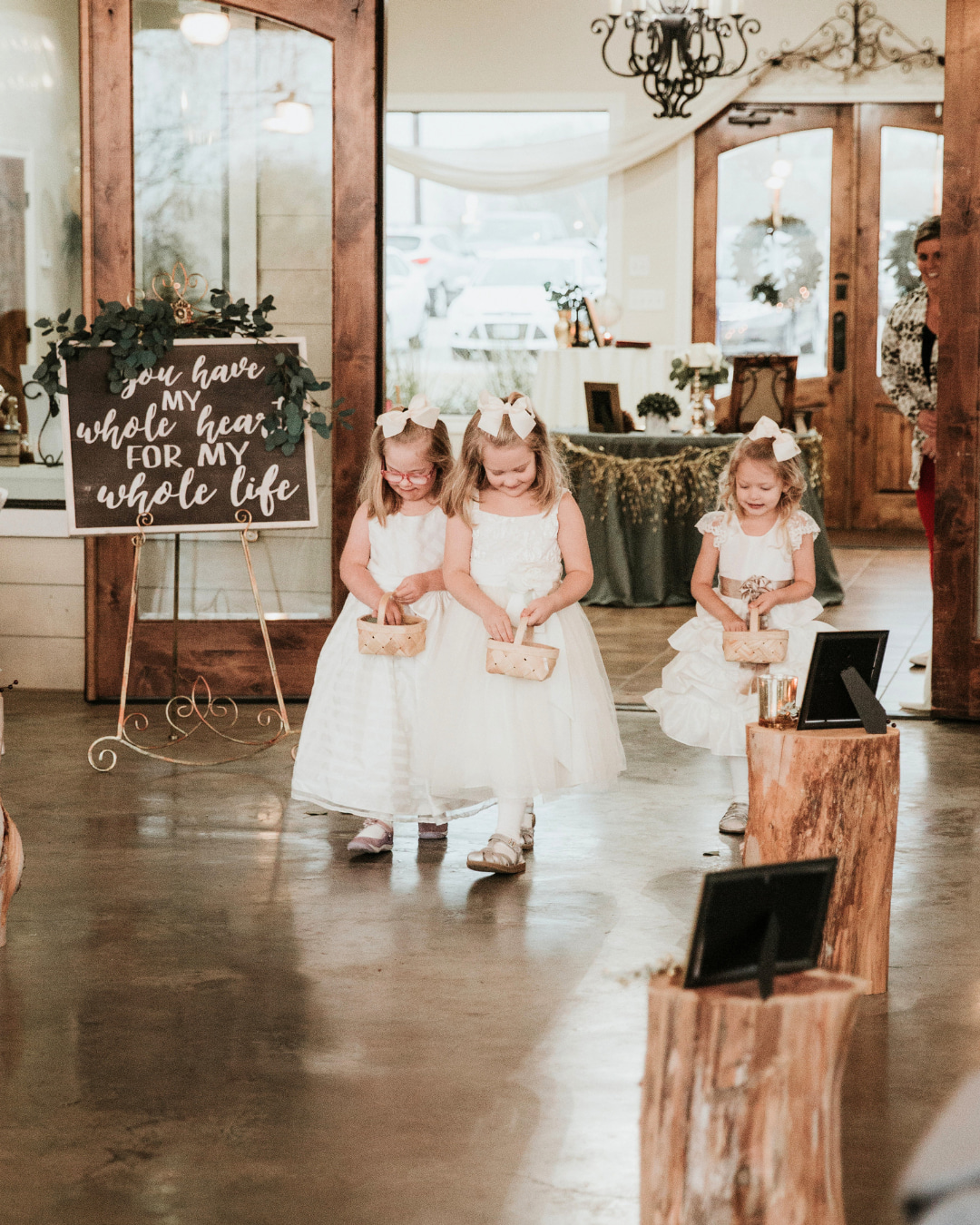 Our tiniest guests always steal the show ✨
Reach out to Leah to start planning your day and book with the link in bio | 979.200.9555
#DoubleCreekCrossing #FlowerGirlWeddingInspo #TexasIndoorWedding #TexasWeddingVenue #TexanFlowerGirl
Flower Girl Moments || Wedding Day Inspiration || Wedding Ceremony Ideas || Texas Wedding Venue || Little Wedding Guests || Outdoor Wedding Ceremony || Romantic Wedding Moments || College Station Weddings