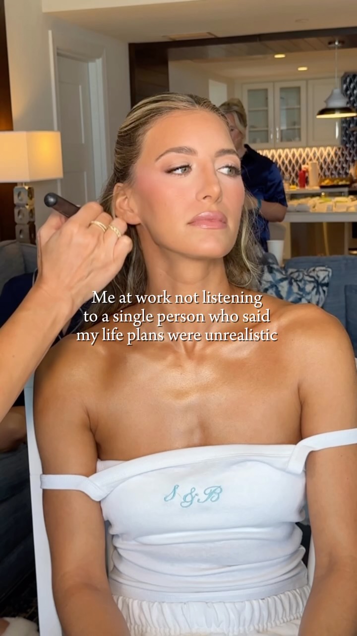 Don’t listen. 💖
#30amakeupartist #bridalmakeup #travelingmakeupartist