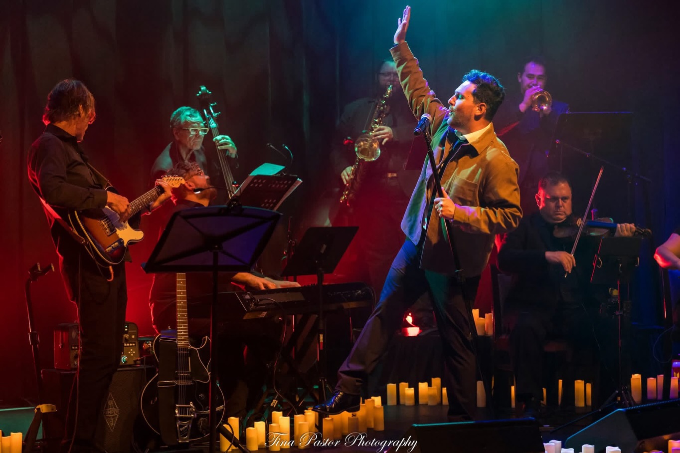 PA! Huge thanks for an amazing evening @sellersvilletheater — I can’t wait to see you all FRIDAY for our SOLD OUT Candlelit Evening under the stars in Asbury Park!
If you got shut out, we will be back in AP on July 24th! Tix On Sale Soon!
📸 Thanks to @tinapastor278 for these beautiful photos 🎶🔥