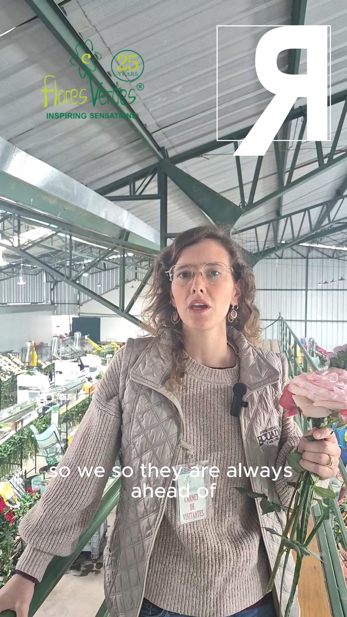 ON THE FIELD 🌿🌹
The innovation at Flores verdes is impresive!
This time, we spent time with our friends at Flores Verdes, gaining a closer understanding of their operation, their varieties, and the work behind each stem.
These visits go beyond observation.
Because every farm has a story.
And every story is part of a larger ecosystem.
At Ecuador y sus Flores, we remain close to the people who shape the industry from the ground up.
@floresverdesofficial
#EcuadorianFlowers #Floriculture #OnTheField #FlowerIndustry #GlobalFlowers #EcuadorYsusFlores #Roses