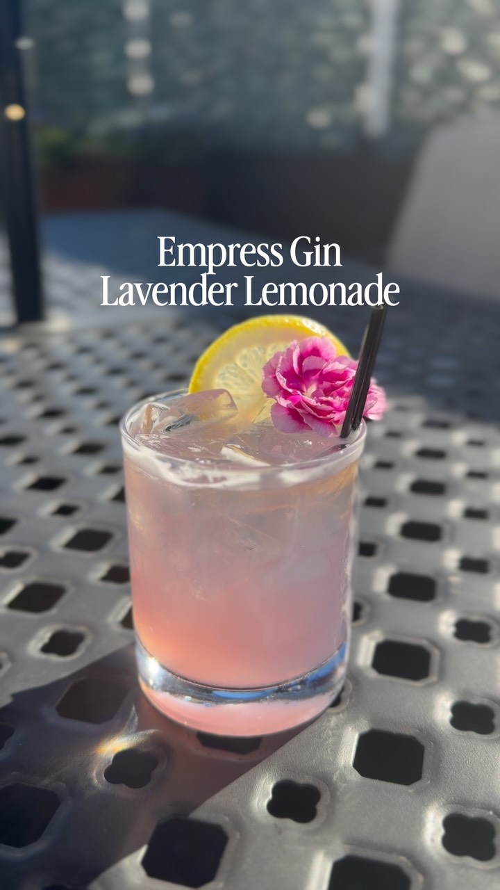 Sometimes “drinks on the patio *actually is* the answer! 🍸✨
#needhamma #bostonfoodies #cookrestaurant #bostonfoodguide #cookneedham