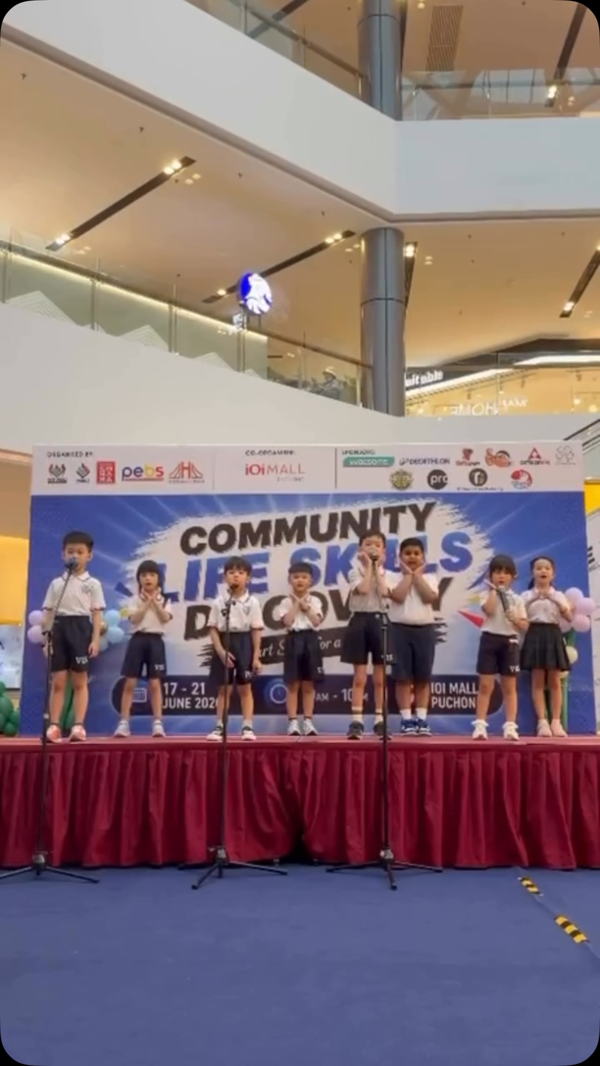 🌟 A proud and memorable day at IOI Mall! 🌟
Our little stars shined bright on stage with their lovely performance today. 💕 Their confidence, teamwork, and joyful smiles truly made the moment special.
Bravo to all our little performers! 👏✨ We are so proud of each and every one of you. Keep shining and sharing your talents with the world! 🌈
#VISLittleStars #ProudMoment #YoungPerformers #victoriashire #puchongioimall @everyone