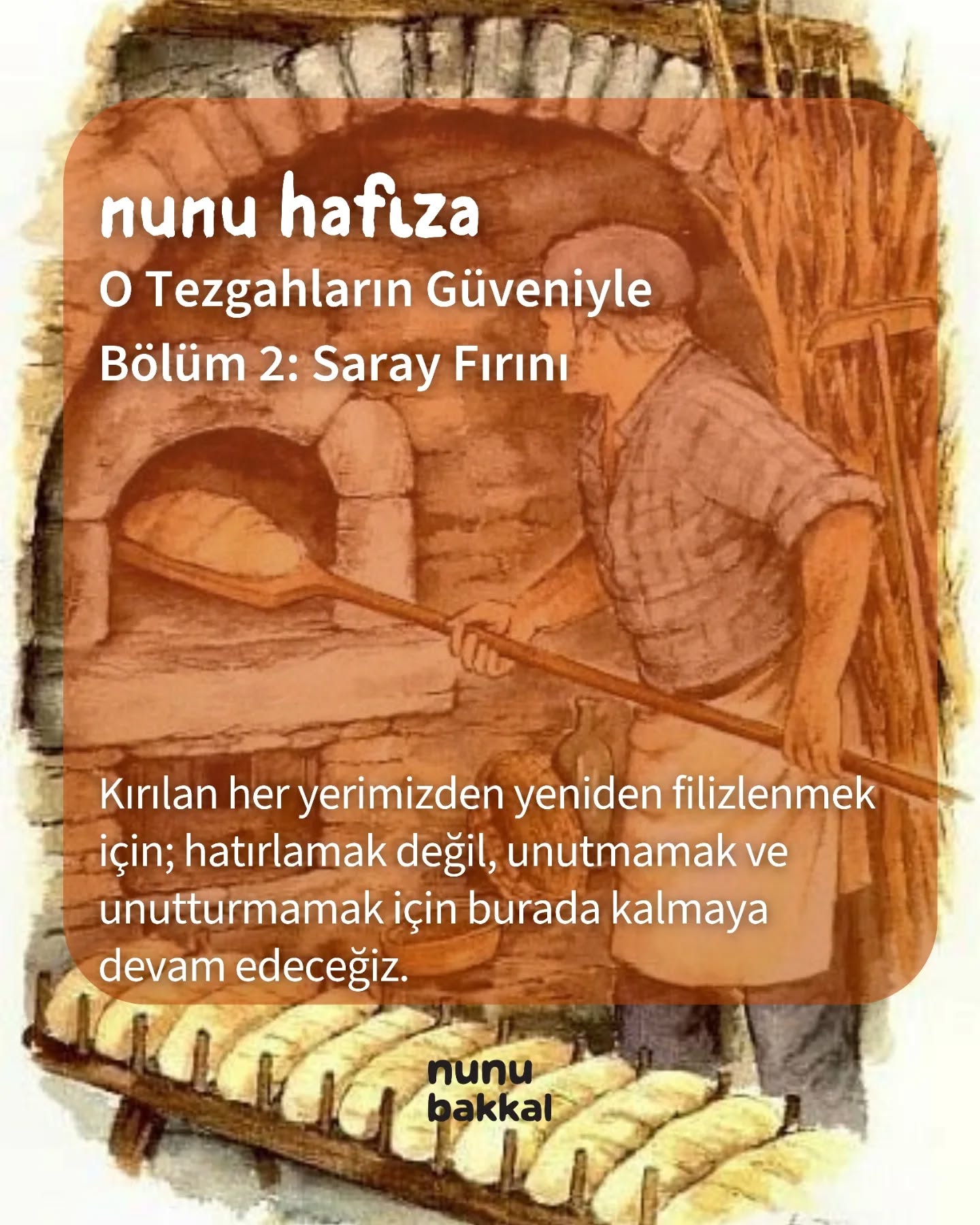 nunu hafıza · Bölüm 2: Saray Fırını 🤍
Manavın tam çaprazında bir fırın vardı. Anneannemle eve dönerken yolumuz hep oradan geçer, sıcacık ekmek ve taze Antakya simidi alırdık. Ve hep bir tane fazla alırdım çünkü o fazla ekmek, eve varmadan yolda biterdi.
Ama Saray Fırını bana ekmekten fazlasını verdi. Esnafla selamlaşmayı, "kolay gelsin" demeyi, ve alışverişin temelinde paranın değil güvenin olduğunu orada öğrendim. Cebimde param olmasa bile oradan ekmek alabilirdim çünkü orada insani bir bağ vardı.
O fırının kokusu bütün mahalleyi ısıtır, insana "hiç aç kalmayacaksın" güvenini verirdi.
İşte nunu bakkal'ı kurarken kalbimde taşıdığım şey de buydu. Kırılan her yerimizden yeniden filizlenmek için; hatırlamak değil, unutmamak ve unutturmamak için buradayız.
Tüm hikâyeyi Bakkal Defteri'nde, "nunu hafıza" köşesinde okuyabilirsin 🤍 Link bio'da.
Senin de hafızanda böyle bir esnaf, böyle bir koku var mı? Yorumlarda anlat , birlikte hatırlayalım, birlikte unutturmayalım. 🫂
#antakya #sarayfırını #antakyahafızası #eskiantakya #esnaf